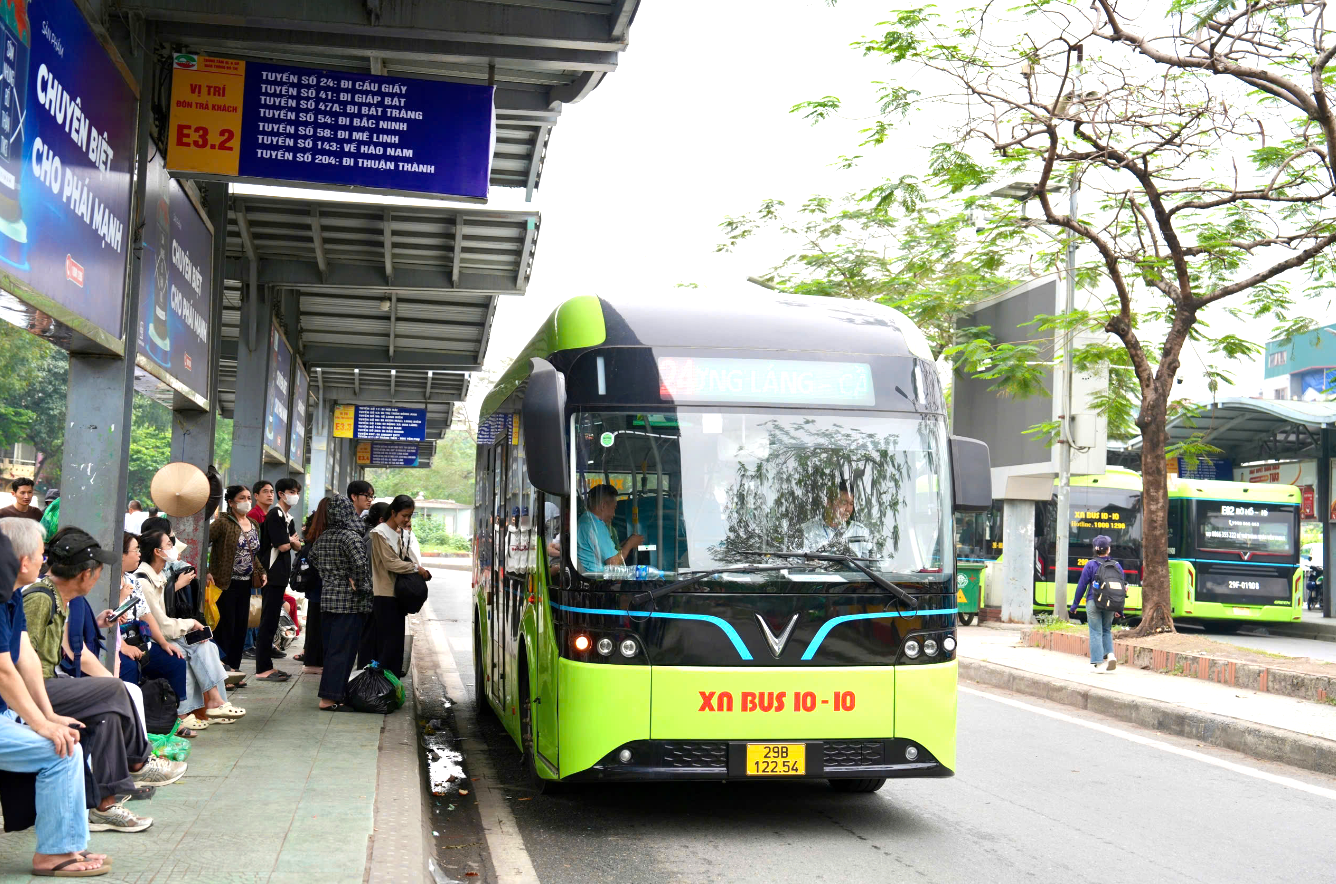Chuyển đổi xanh giao th&ocirc;ng: Kh&ocirc;ng c&oacute; "một đ&aacute;p &aacute;n" cho mọi loại h&igrave;nh vận tải - Ảnh 2.