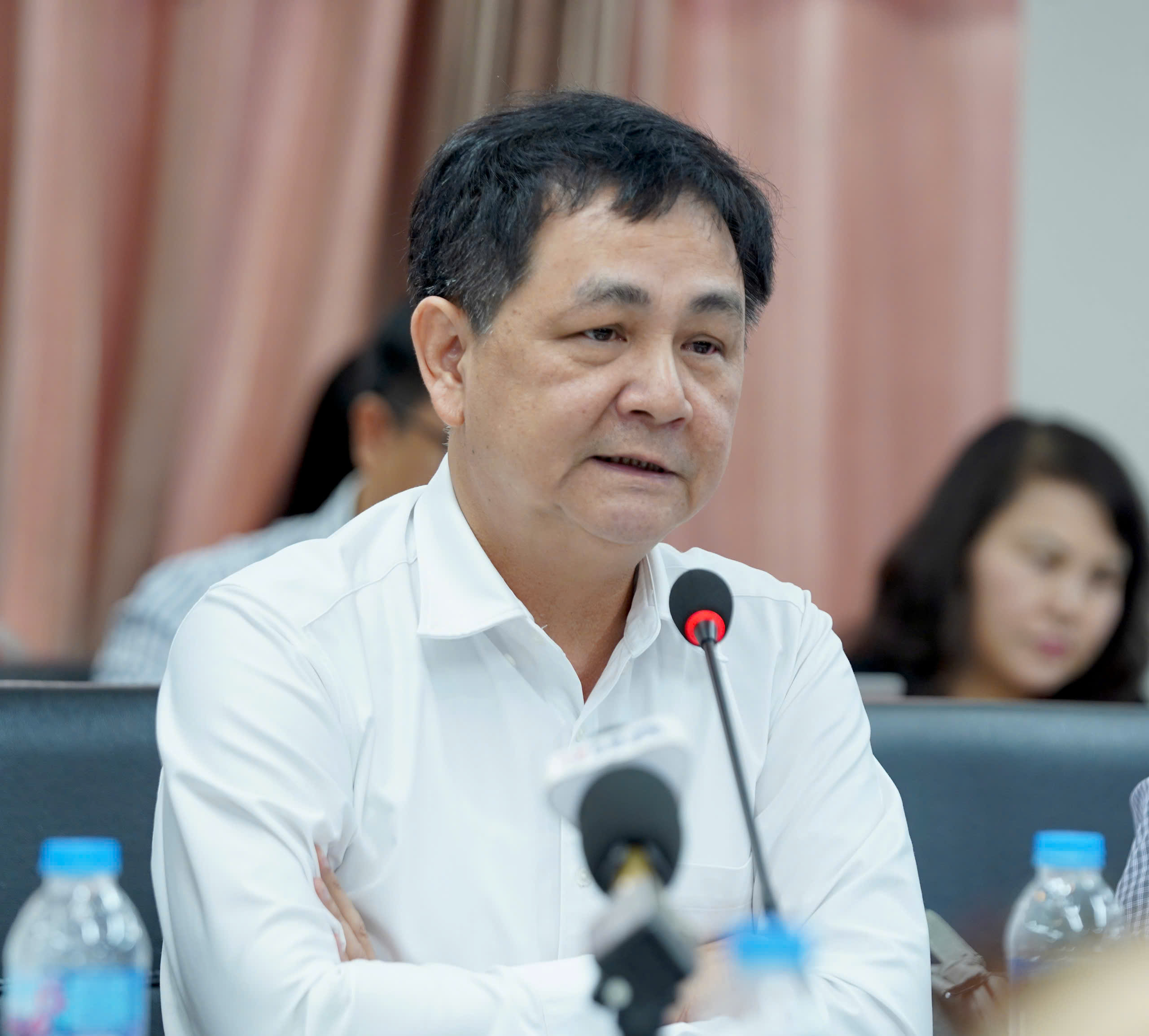 Cần bổ sung biển phụ cho xe bán tải sau Nghị định 241 - Ảnh 1.