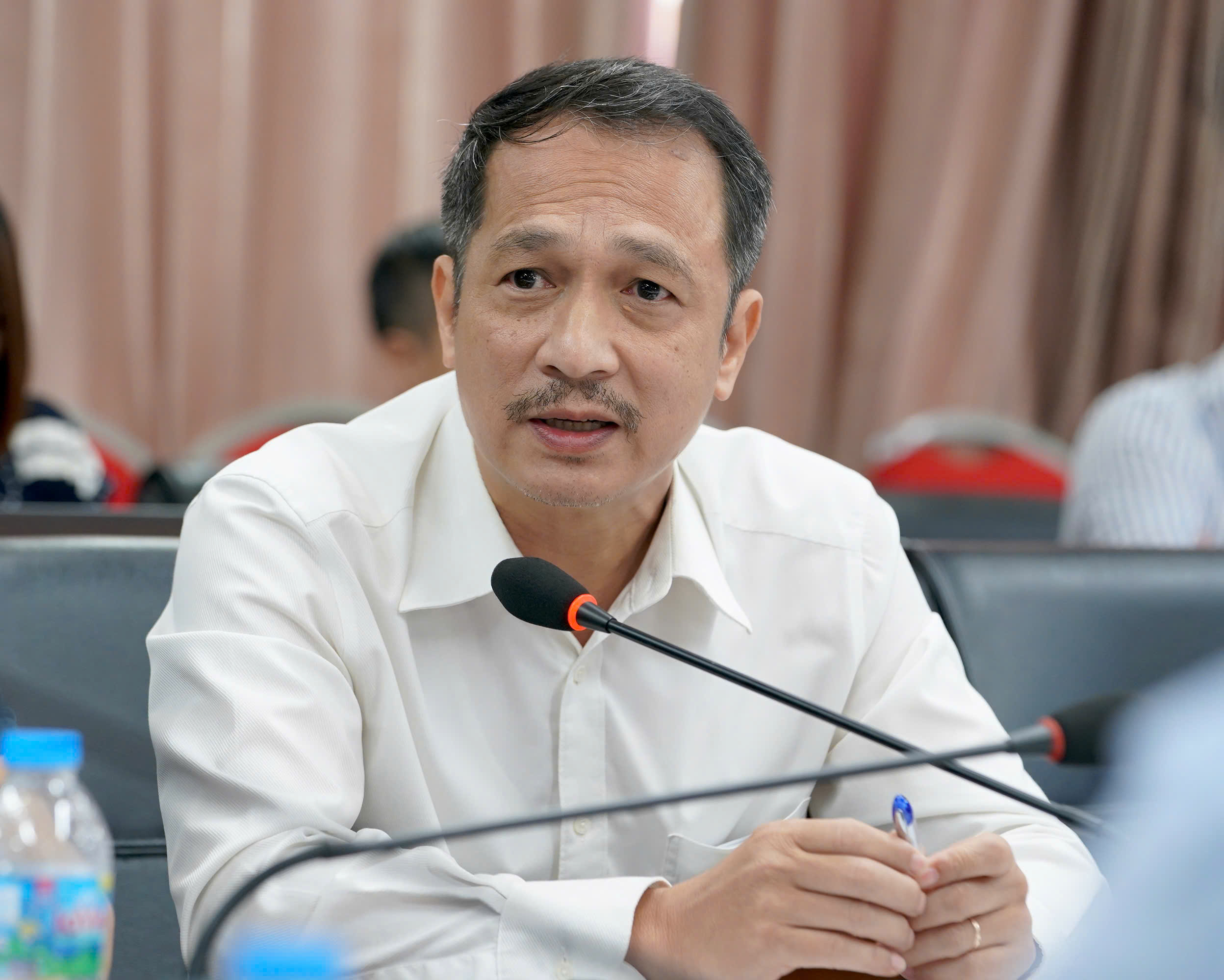 Xe bán tải lưu thông như xe con: Chính sách mới giúp Người dân yên tâm hơn - Ảnh 2. Xe bán tải lưu thông như xe con: Chính sách mới giúp Người dân yên tâm hơn - Ảnh 2.