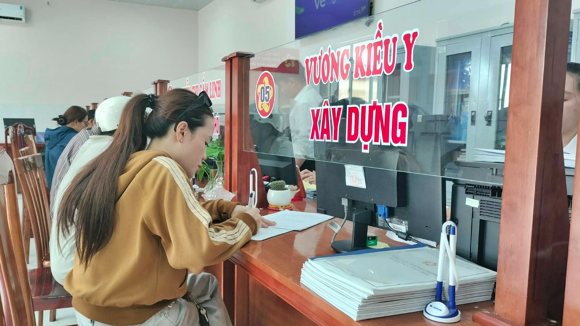 C&agrave; Mau: Biệt ph&aacute;i c&aacute;n bộ, lập tổ lưu động hỗ trợ chuy&ecirc;n m&ocirc;n x&acirc;y dựng v&agrave; giao th&ocirc;ng cho cấp - Ảnh 3.