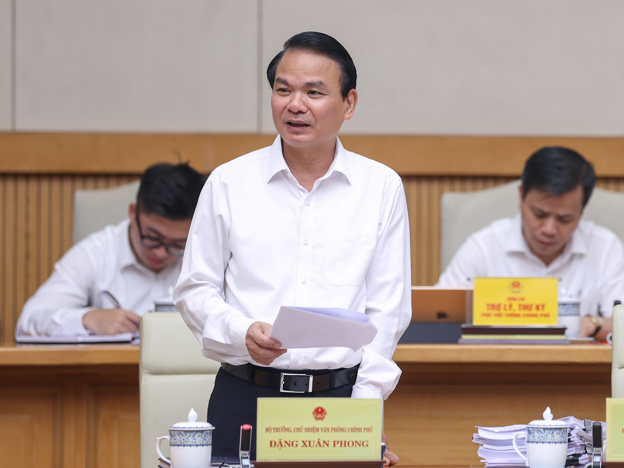 Thủ tướng: Thể chế phải tạo đột ph&aacute; ph&aacute;t triển v&agrave; thực thi phải hiệu quả, kh&ocirc;ng trở th&agrave;nh 'điểm nghẽn của điểm nghẽn' - Ảnh 6.