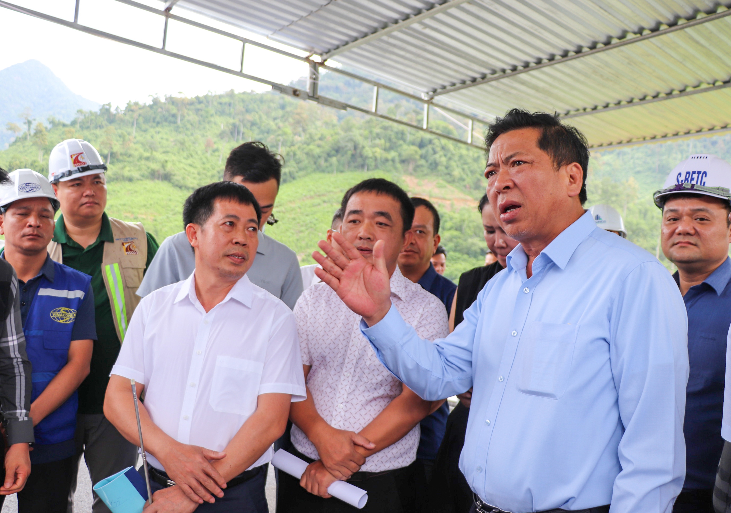 Bộ trưởng Trần Hồng Minh: Ho&agrave;n th&agrave;nh tuyến ch&iacute;nh cao tốc La Sơn - H&ograve;a Li&ecirc;n trong th&aacute;ng 8 - Ảnh 3.