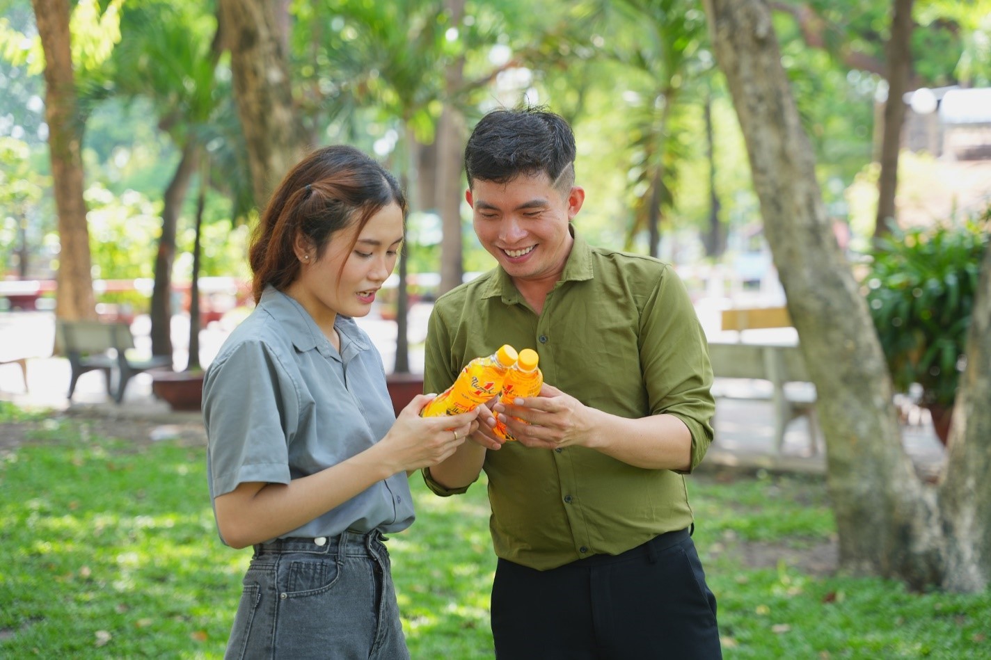 Giữa cuộc họp, kỹ sư Quảng Nam bất ngờ trúng 100 triệu đồng nhờ uống Number 1 - Ảnh 7.