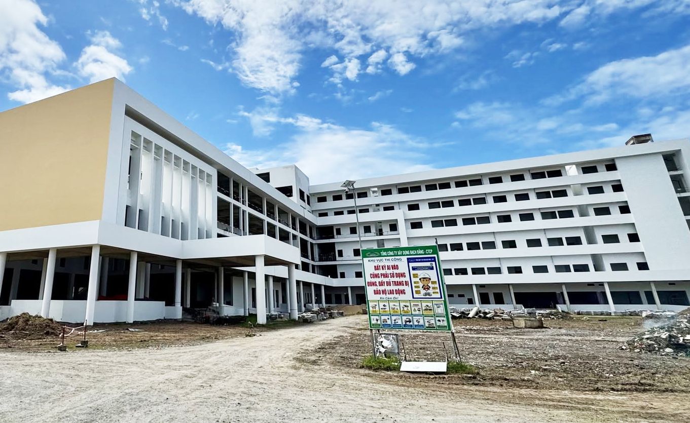 Bệnh viện Ung bướu Cần Thơ tăng tốc về đ&iacute;ch - Ảnh 1.