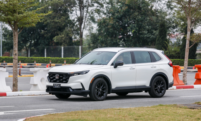 Bán hơn 2.100 xe, ô tô Honda hụt hơi so với năm ngoái - Ảnh 1.