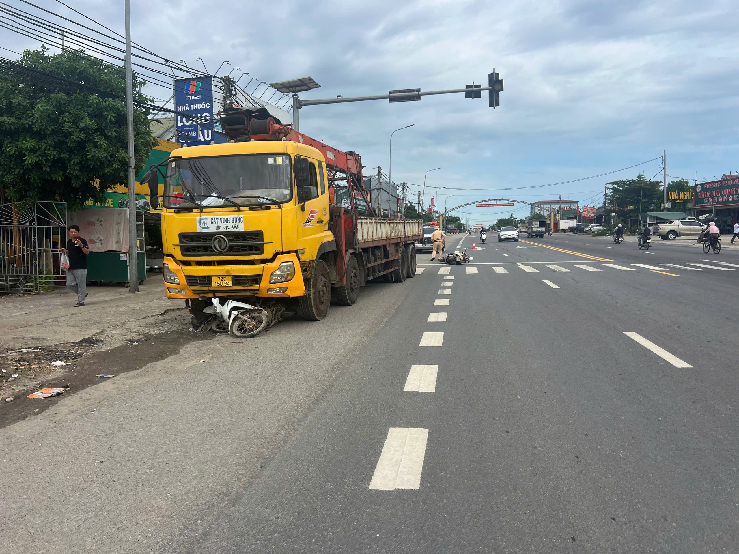 Thiếu lái xe tải hạng nặng, doanh nghiệp vận tải Hà Tĩnh chật vật xoay xở - Ảnh 4.