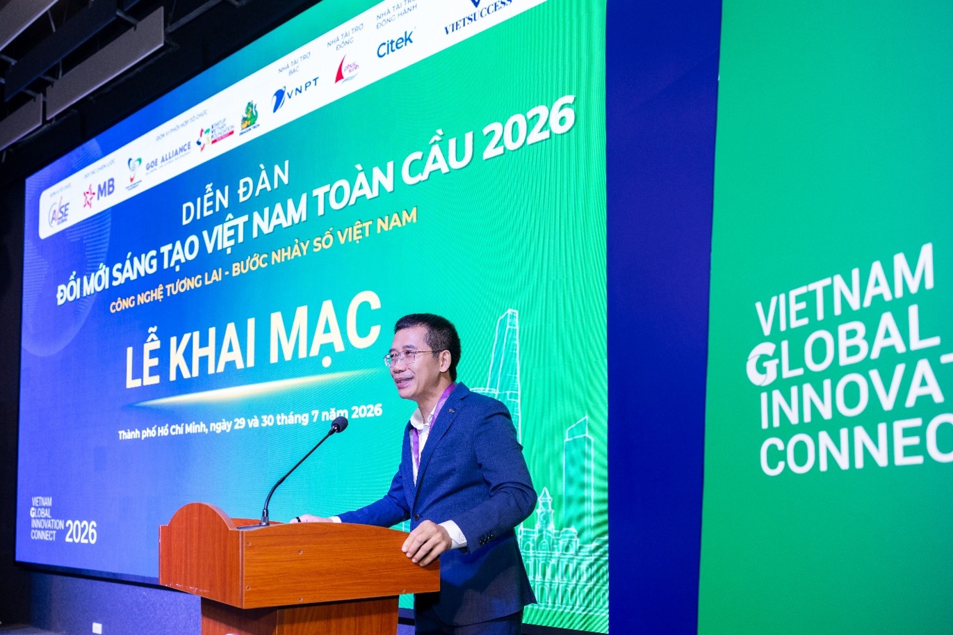 Chủ tịch HĐQT MB: Từ những b&agrave;i to&aacute;n thực tiễn đến những m&ocirc; h&igrave;nh c&oacute; thể vươn ra thế giới - Ảnh 3.