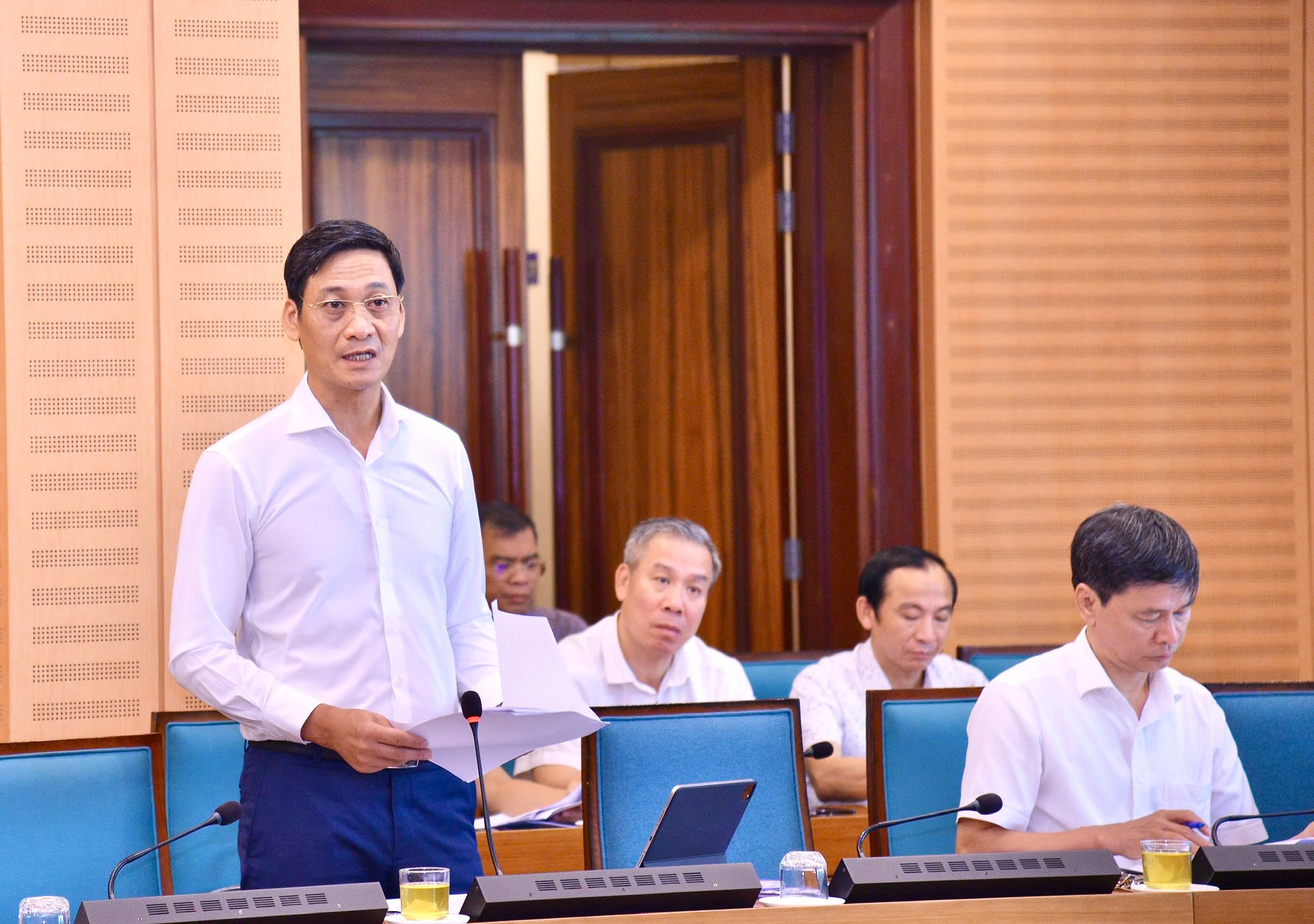 Chủ tịch Hà Nội Vũ Đại Thắng yêu cầu đẩy nhanh tiến độ, xử lý dứt điểm nhiệm vụ chống lãng - Ảnh 1.