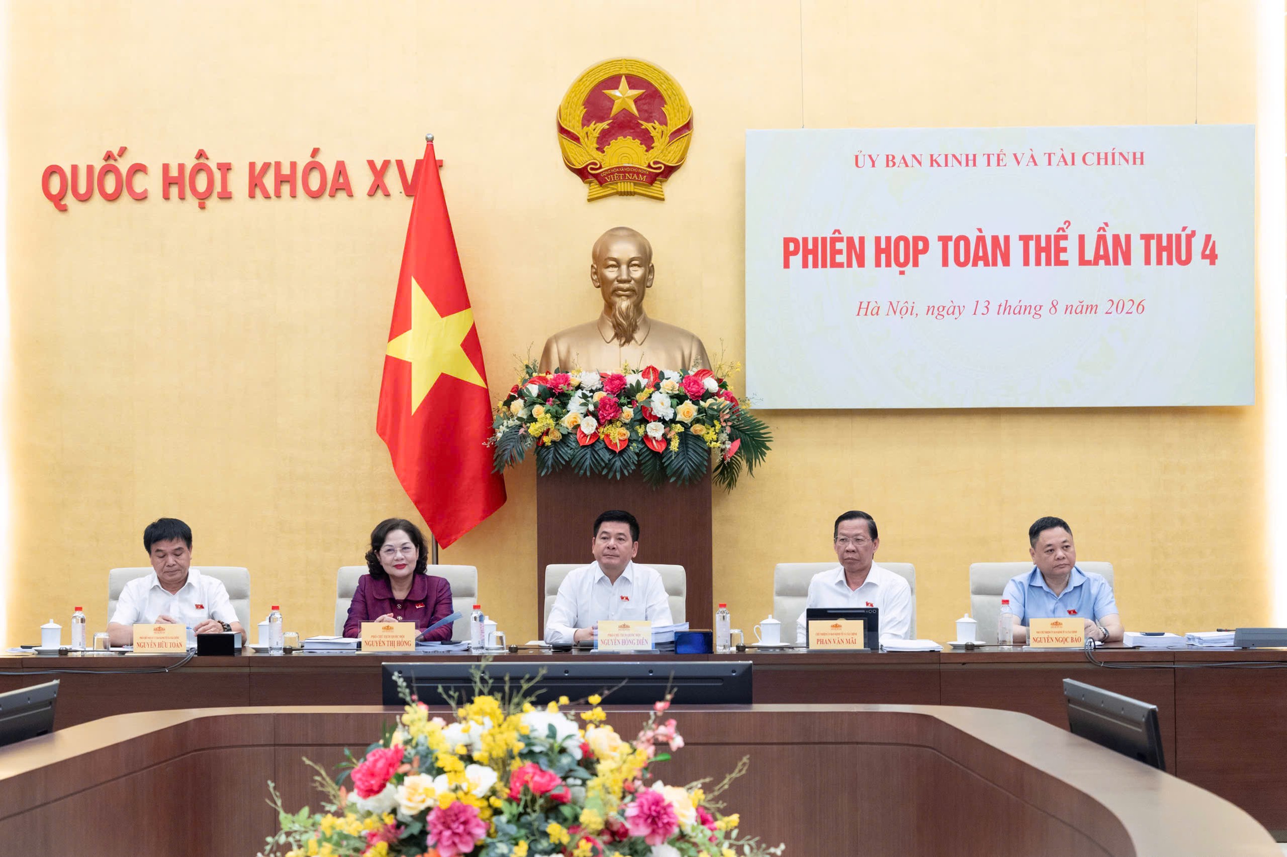 Sửa Luật Đất đai, Luật Kinh doanh bất động sản để khơi th&ocirc;ng nguồn lực ph&aacute;t triển - Ảnh 2.
