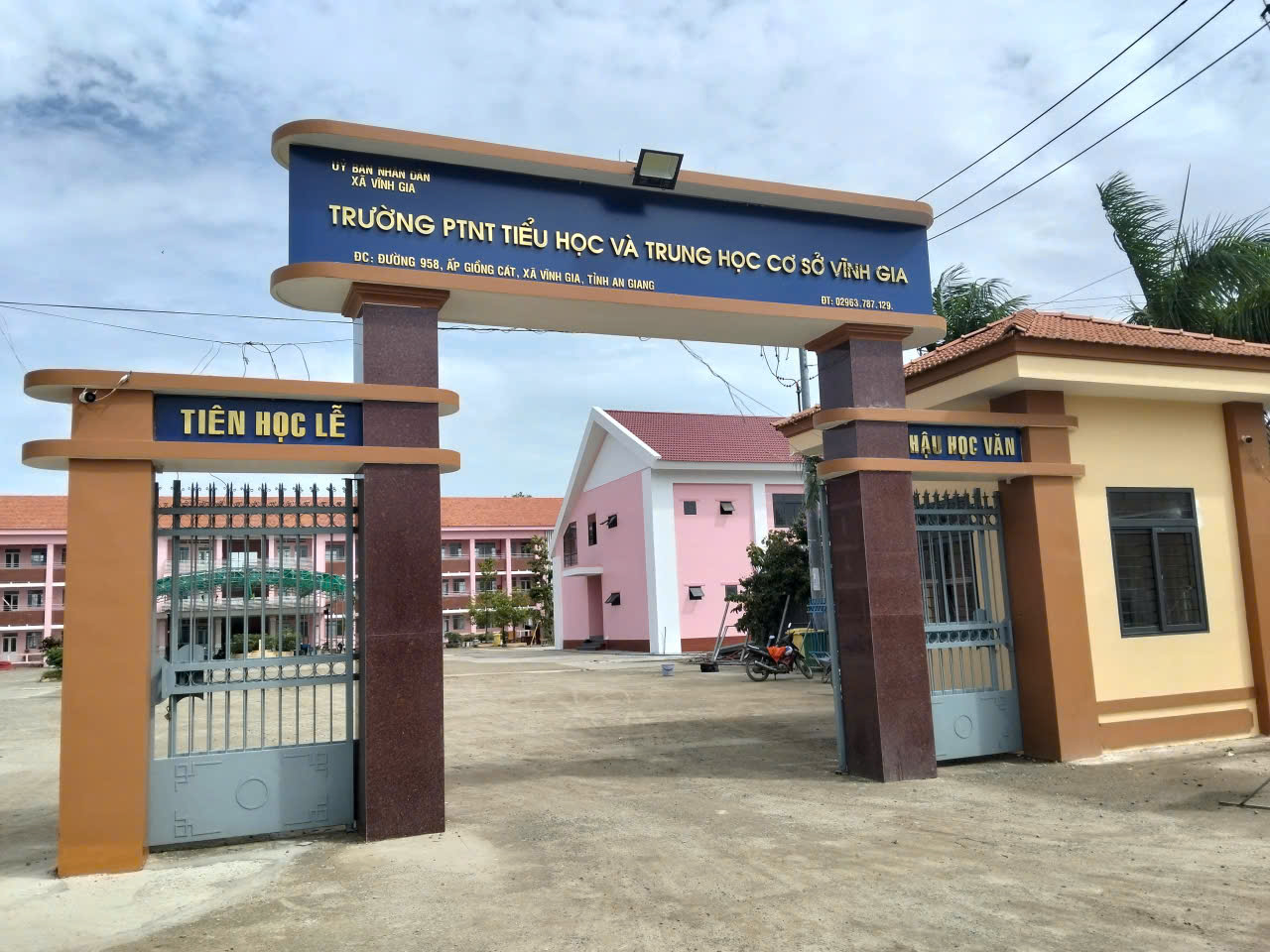 An Giang chuẩn bị kh&aacute;nh th&agrave;nh 3 trường phổ th&ocirc;ng nội tr&uacute; v&ugrave;ng bi&ecirc;n giới - Ảnh 3.