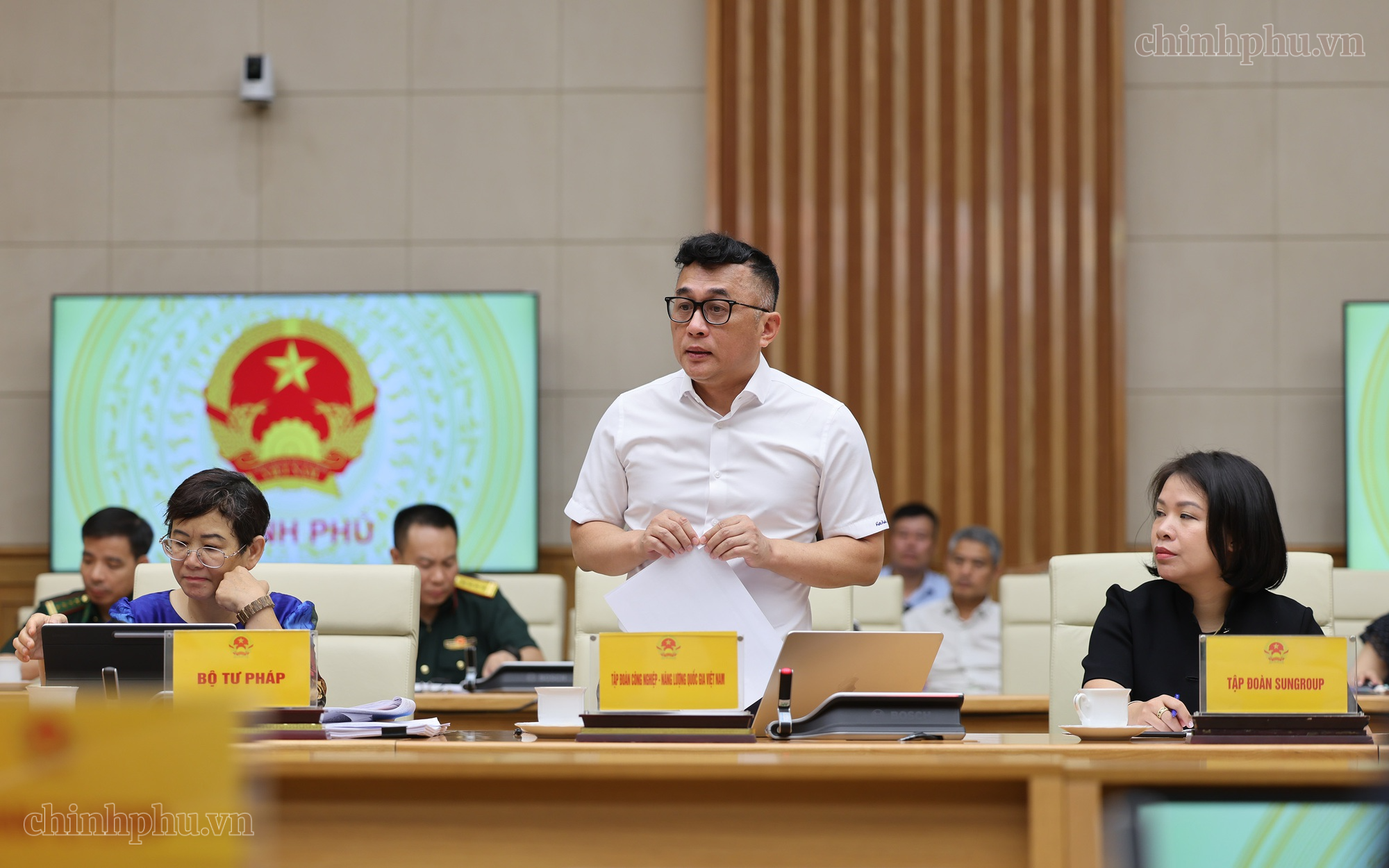Khơi thông nguồn lực, tạo thuận lợi cho doanh nghiệp phát triển công nghiệp, xây dựng, hạ tầng - Ảnh 4.