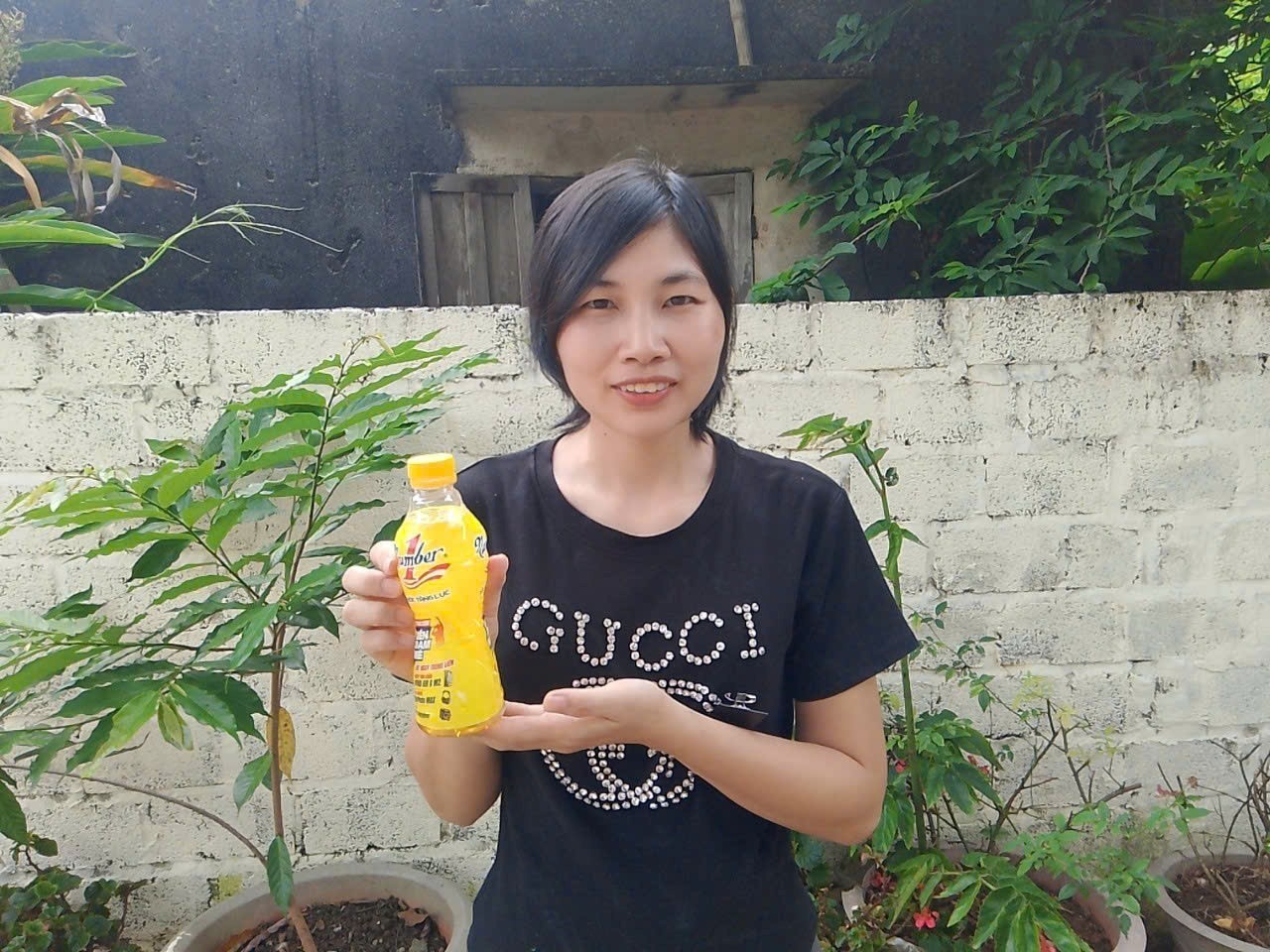 Uống Number 1 giữa ca làm, nữ công nhân bất ngờ trúng 50 triệu đồng trả nợ xây nhà - Ảnh 1.