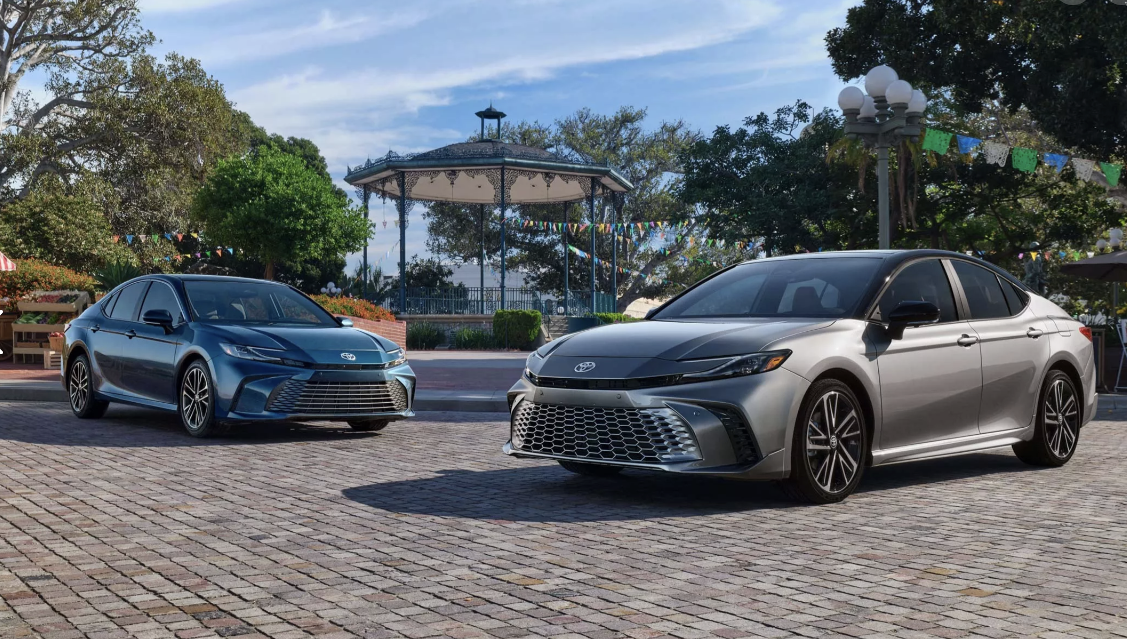 Triệu hồi Toyota Camry hybrid 2025 - 2026 do lỗi màn hình Nghiêm trọng - Ảnh 2.