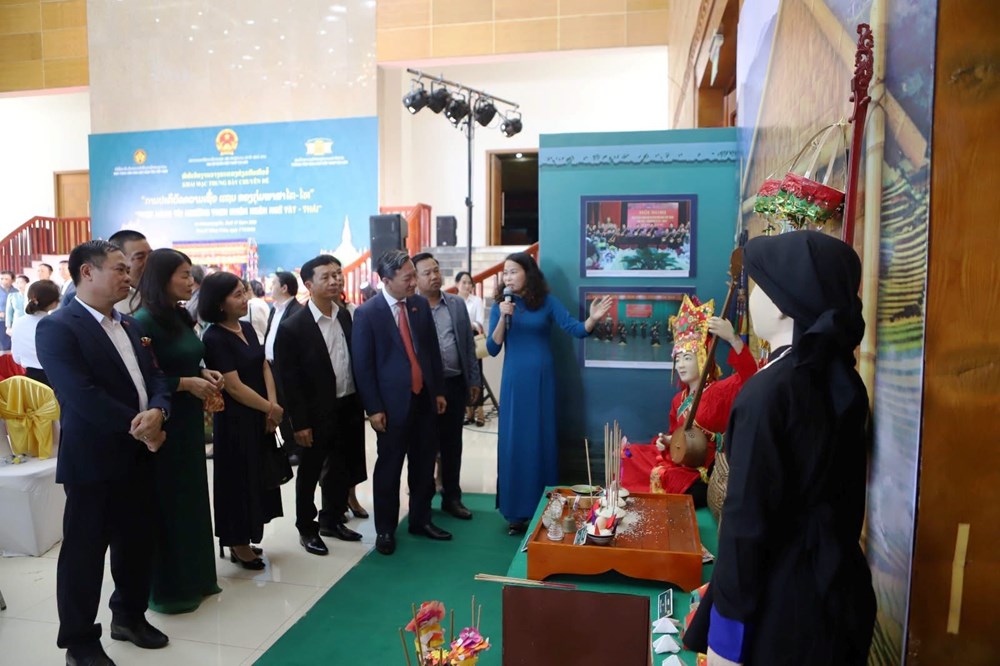 Trưng bày Thực hành tín ngưỡng Then nhóm Tày - Thái tại Viêng Chăn 2026 - Ảnh 3.
