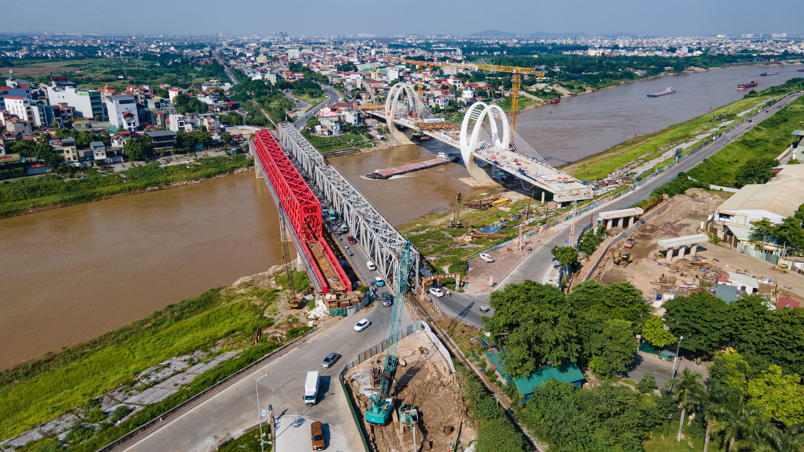 Dự &aacute;n cầu Đuống: Sẽ hợp long trước 10/9 nhưng vẫn vướng mặt bằng thi c&ocirc;ng - Ảnh 1.