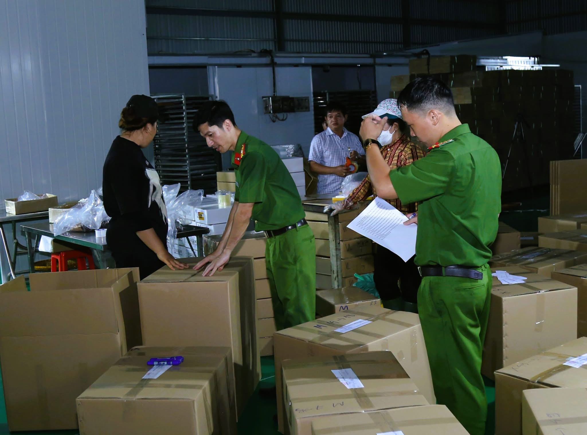 Đồng Nai: Triệt ph&aacute; đường d&acirc;y biến 130 tấn thịt tr&acirc;u th&agrave;nh kh&ocirc; b&ograve; thu về h&agrave;ng chục tỷ đồng - Ảnh 3.
