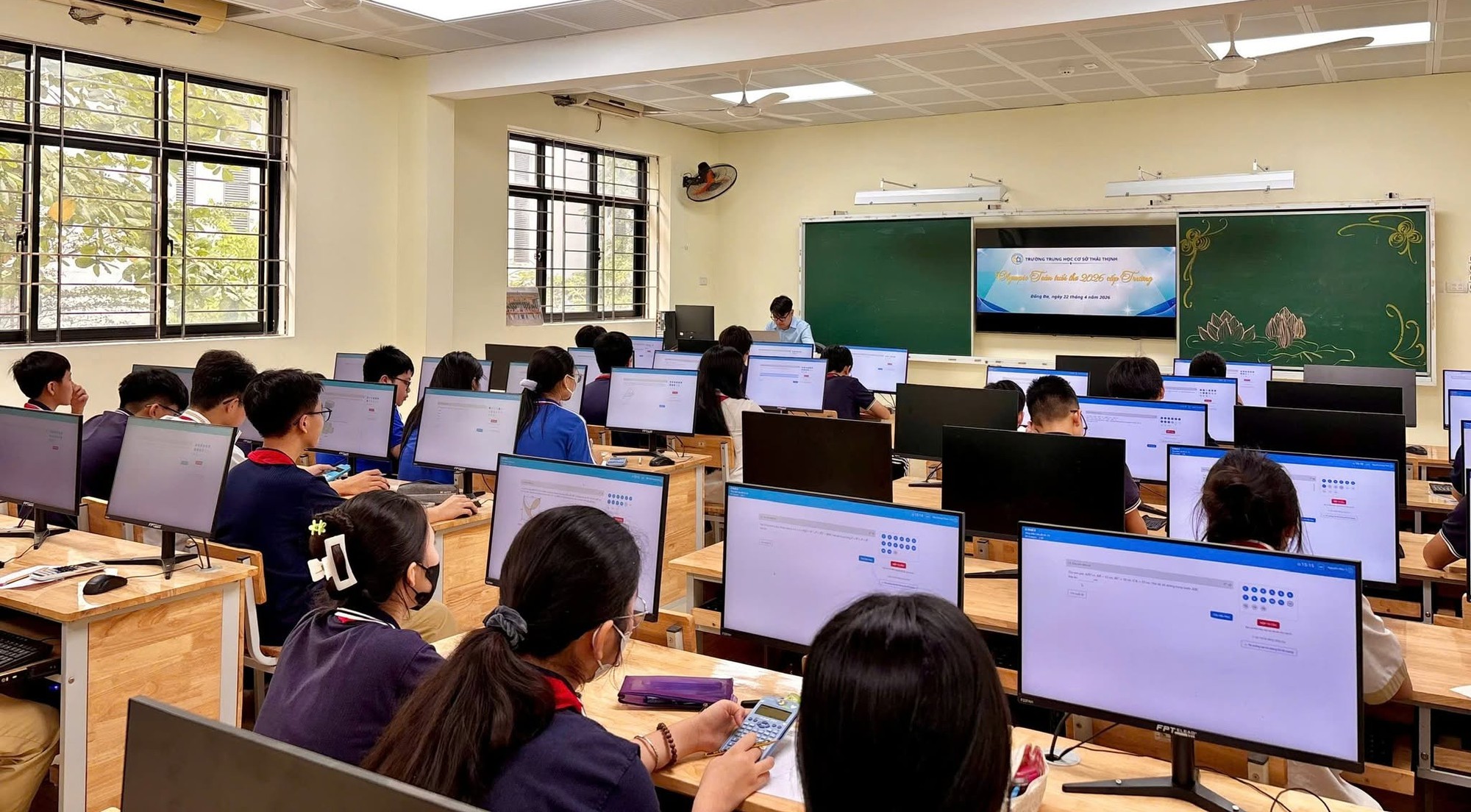 Đề xuất học sinh làm bài kiểm tra định kỳ trên máy tính - Ảnh 1.