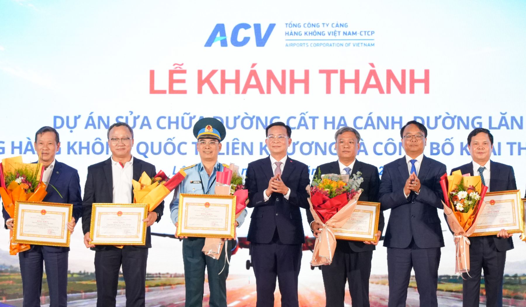 Vietjet nối lại 5 đường bay đến Đ&agrave; Lạt, đưa th&agrave;nh phố ng&agrave;n hoa gần hơn với du kh&aacute;ch - Ảnh 5.