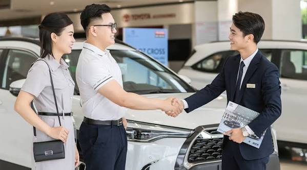 Mua xe tháng ngâu: Hại chưa thấy nhưng lợi đã ở trước mắt - Ảnh 1.