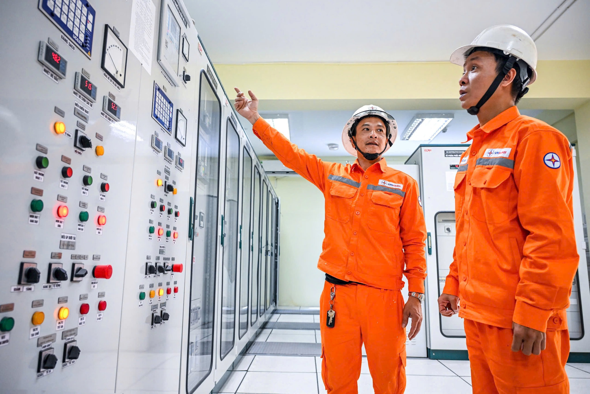 H&agrave; Nội th&iacute; điểm d&ugrave;ng AI cảnh b&aacute;o nguy cơ mất an to&agrave;n hệ thống điện - Ảnh 1.