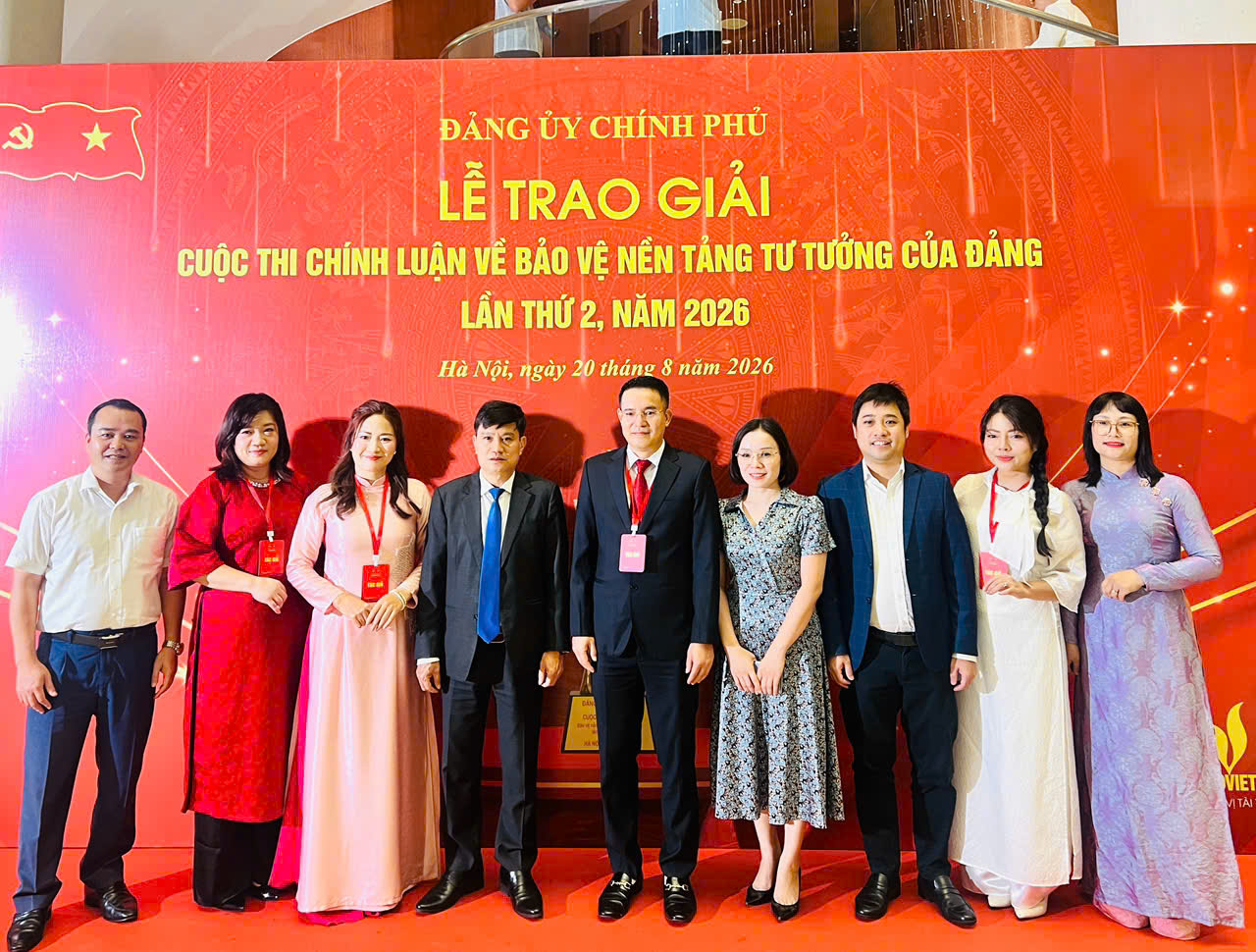 B&aacute;o X&acirc;y dựng đạt giải C Cuộc thi ch&iacute;nh luận bảo vệ nền tảng tư tưởng của Đảng  - Ảnh 4.