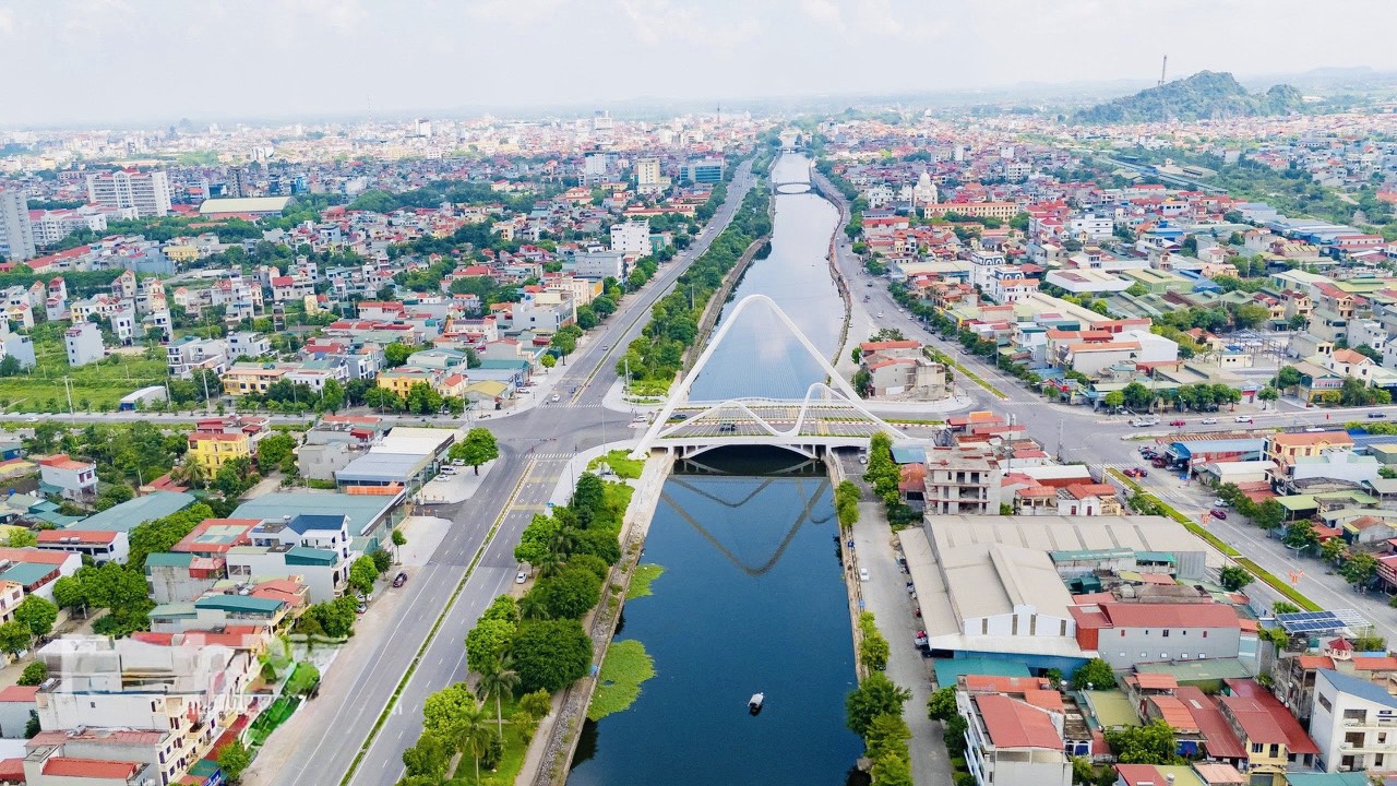 Ninh B&igrave;nh đầu tư hạ tầng giao th&ocirc;ng đường bộ mở rộng đ&ocirc; thị 2026 - Ảnh 3.