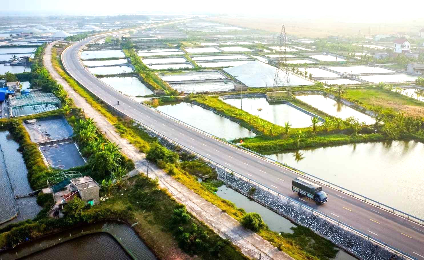 Ninh B&igrave;nh đầu tư hạ tầng giao th&ocirc;ng đường bộ mở rộng đ&ocirc; thị 2026 - Ảnh 2.