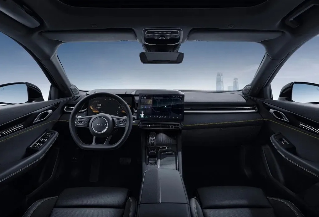 Lynk & Co 03 và Hyundai Elantra: Hai sedan hạng C khác biệt thế nào? - Ảnh 7.