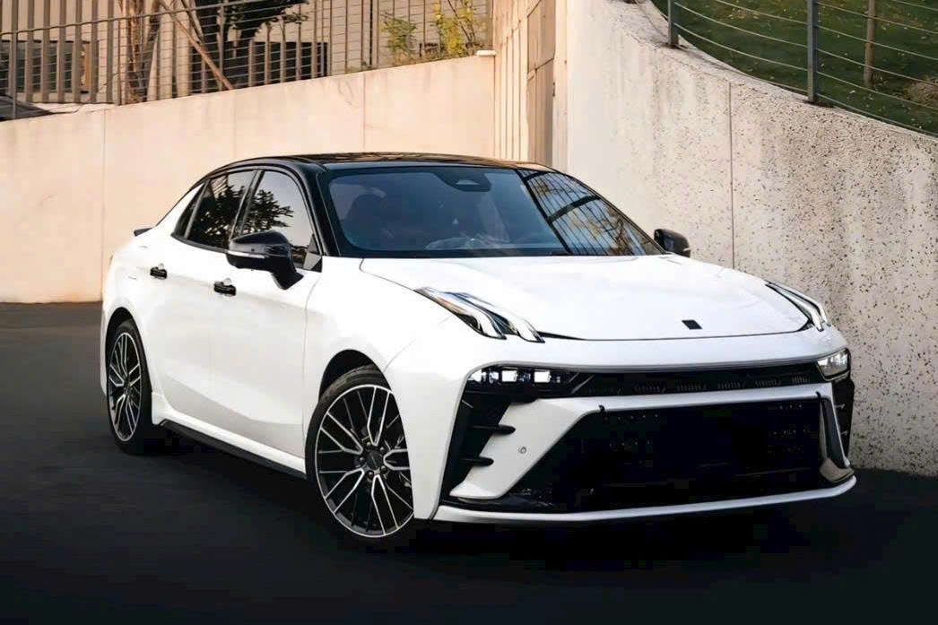 Lynk & Co 03 và Hyundai Elantra: Hai sedan hạng C khác biệt thế nào? - Ảnh 3.