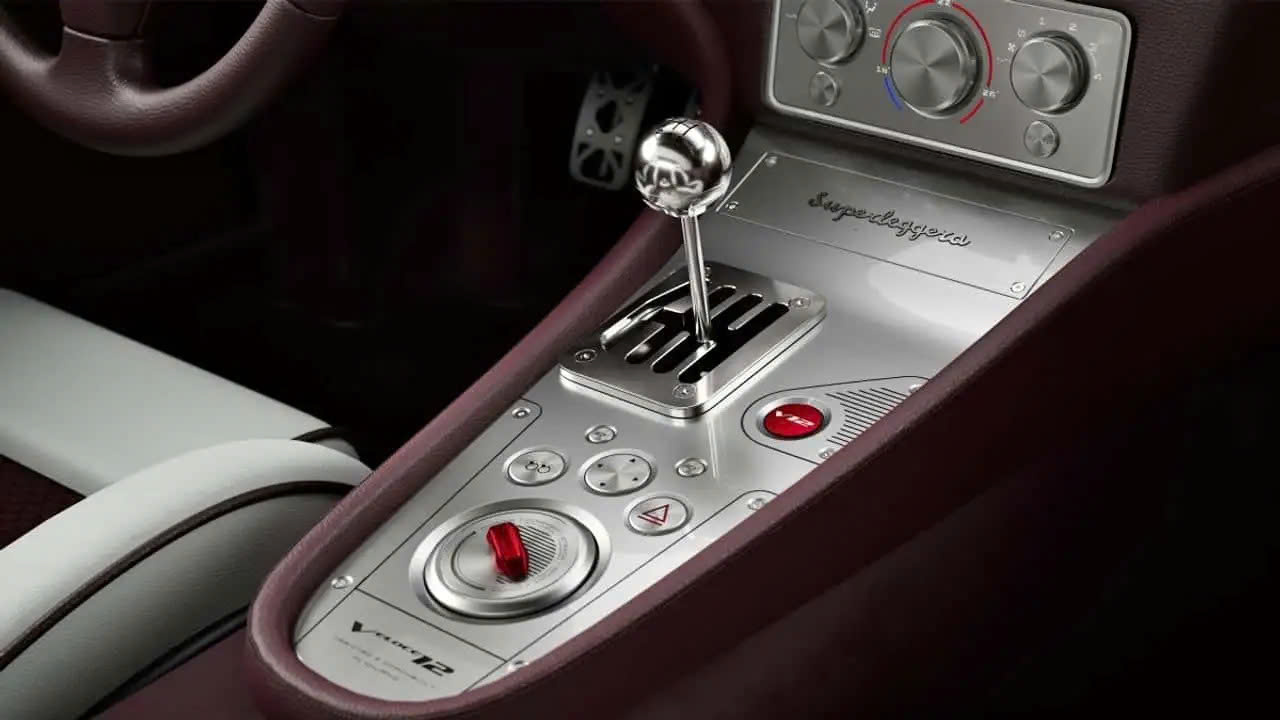 Ferrari 550 mui trần hồi sinh, dùng V12 và số sàn - Ảnh 6.