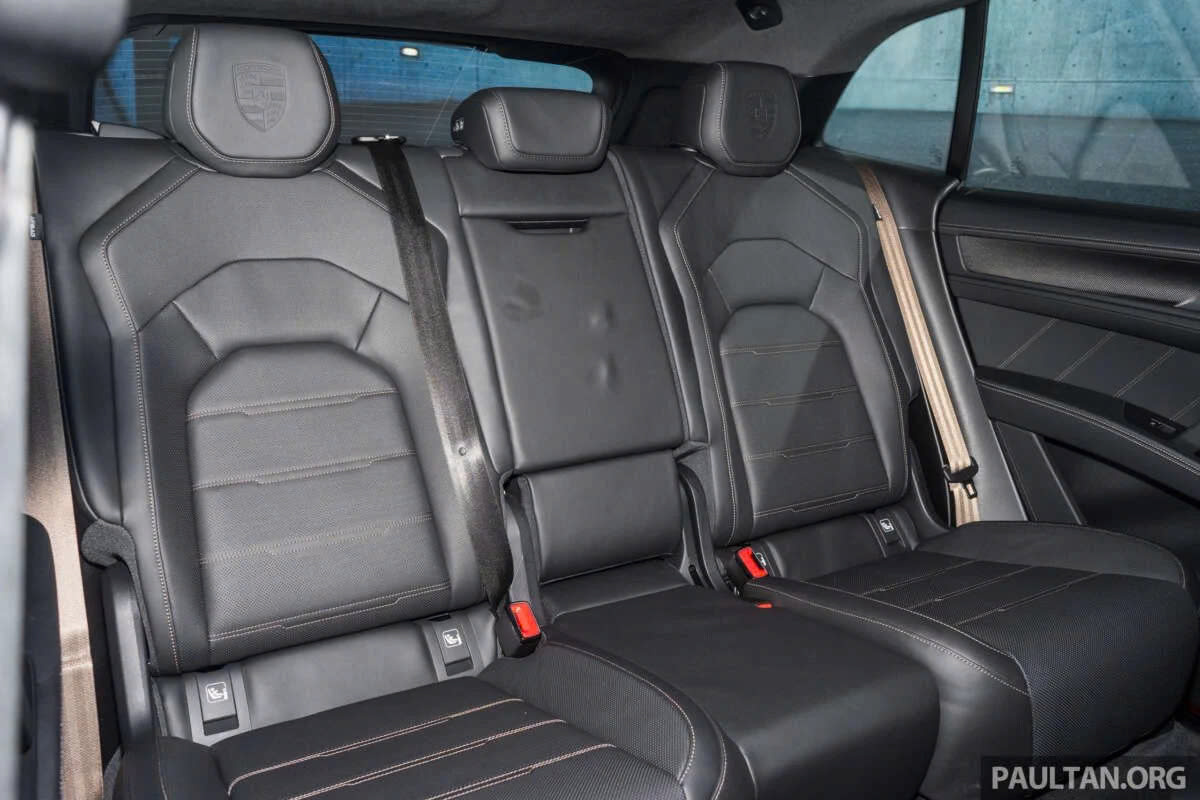 Porsche Cayenne điện mạnh 1.156 m&atilde; lực, gi&aacute; từ 4,5 tỷ đồng - Ảnh 6.
