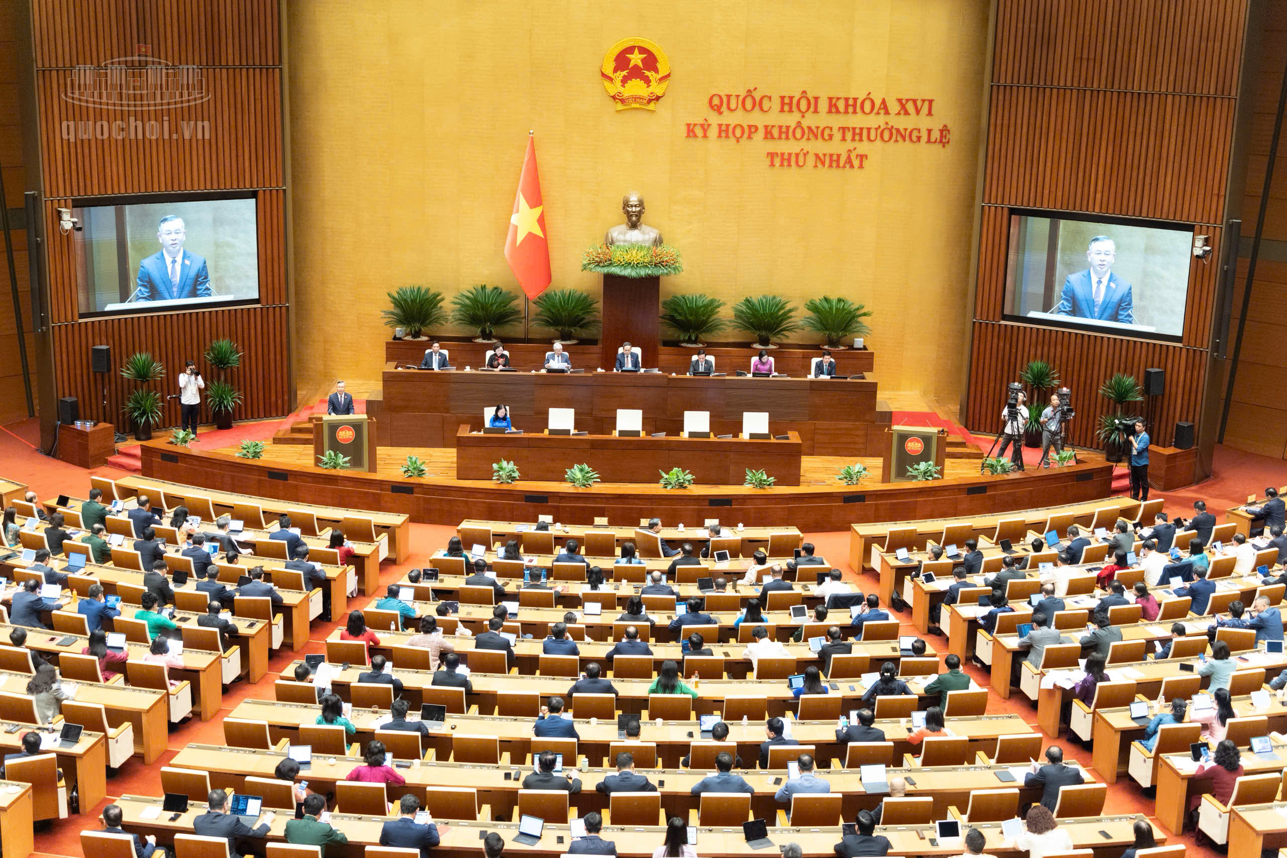 Thông qua Nghị quyết về việc tách Dự án điện hạt nhân Ninh Thuận thành các dự án độc lập - Ảnh 1.