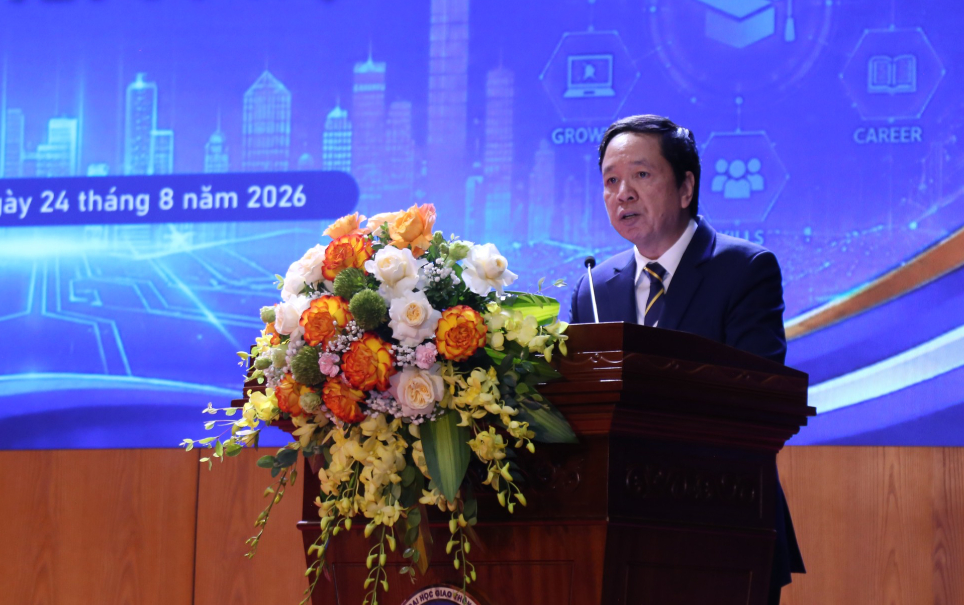 Thứ trưởng Phạm Minh H&agrave;: Khoa học phải giải được b&agrave;i to&aacute;n thực tiễn - Ảnh 2.