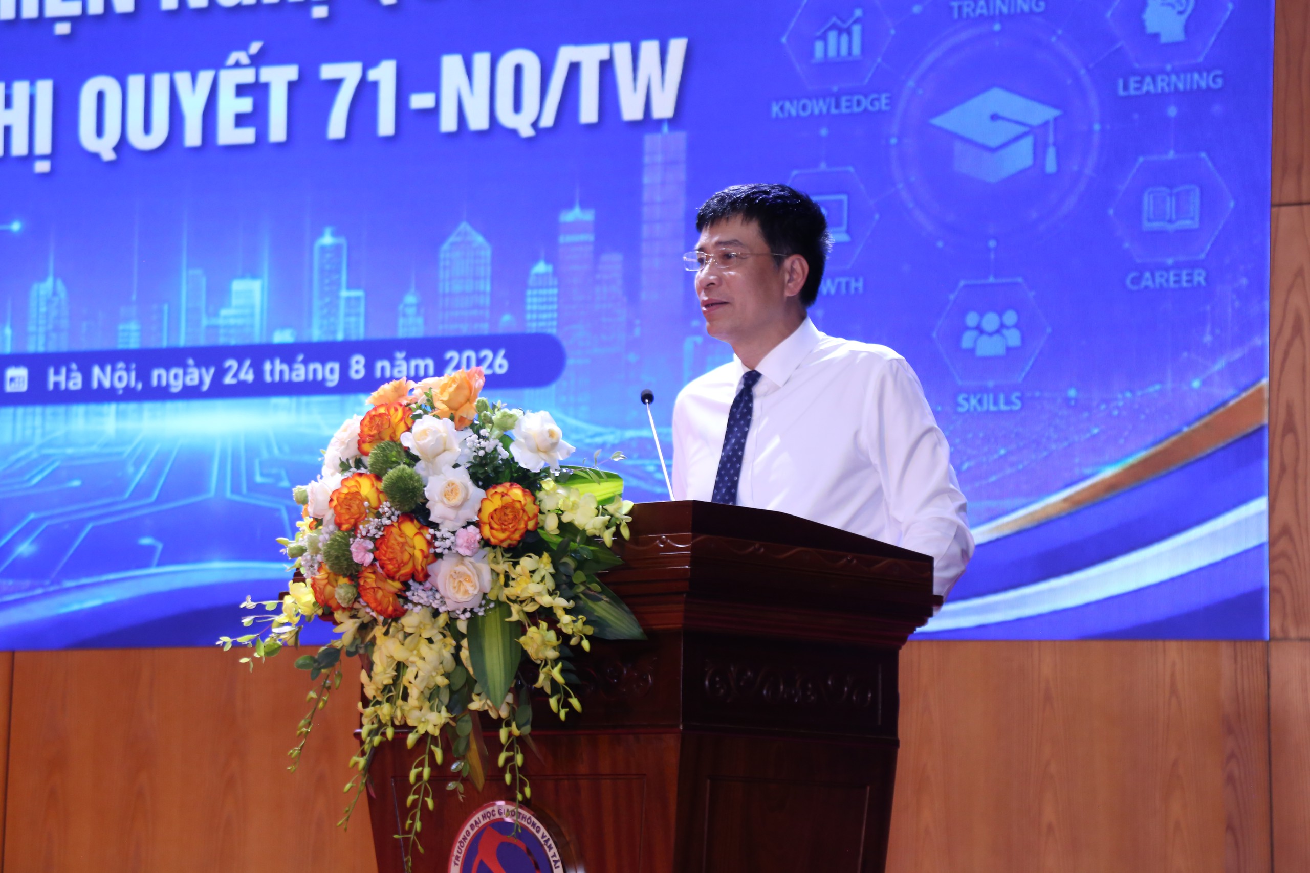 Thứ trưởng Phạm Minh H&agrave;: Khoa học phải giải được b&agrave;i to&aacute;n thực tiễn - Ảnh 5.