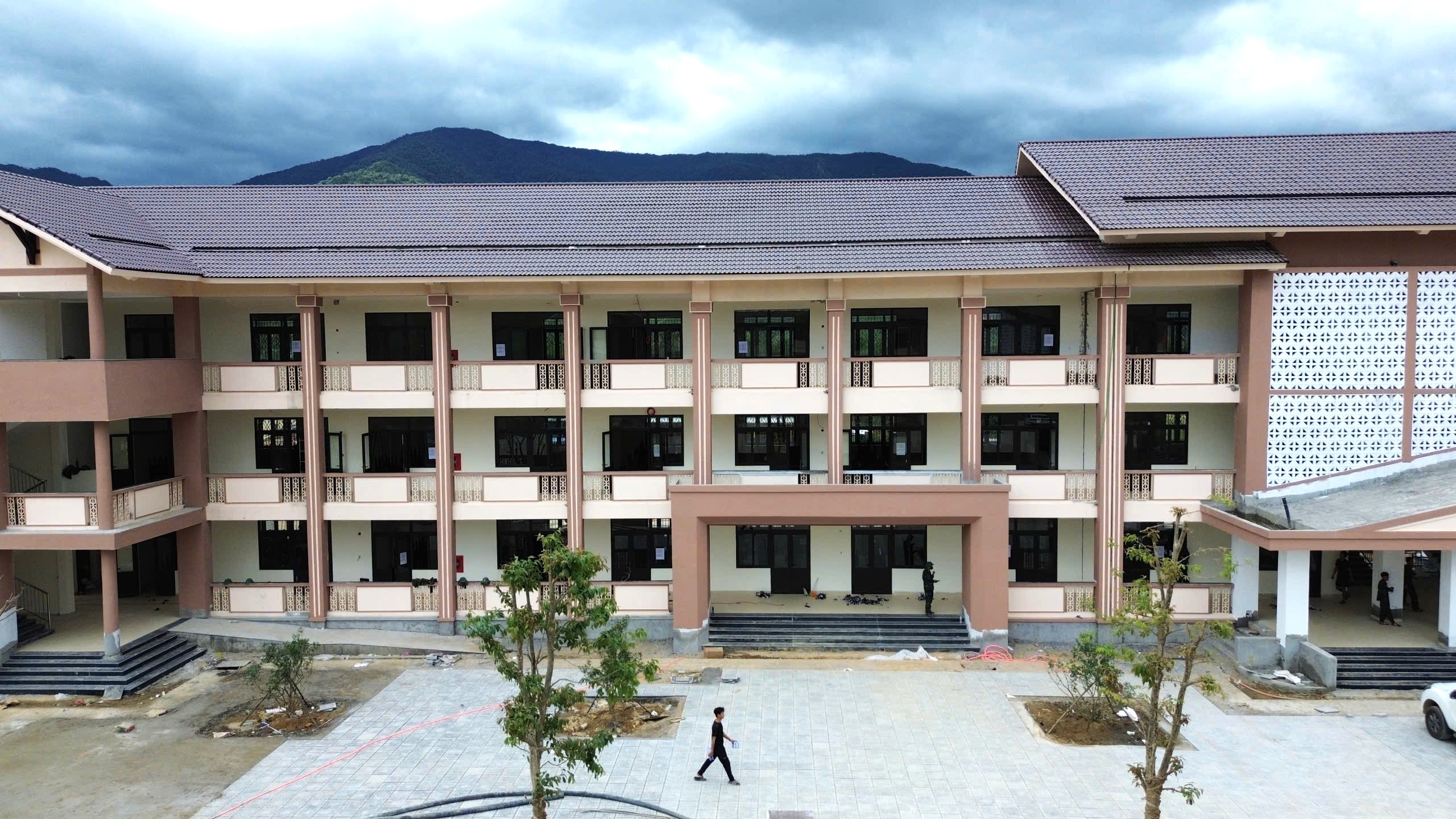 Trường nội trú liên cấp ở Huế sẵn sàng đón học sinh tựu trường - Ảnh 7.