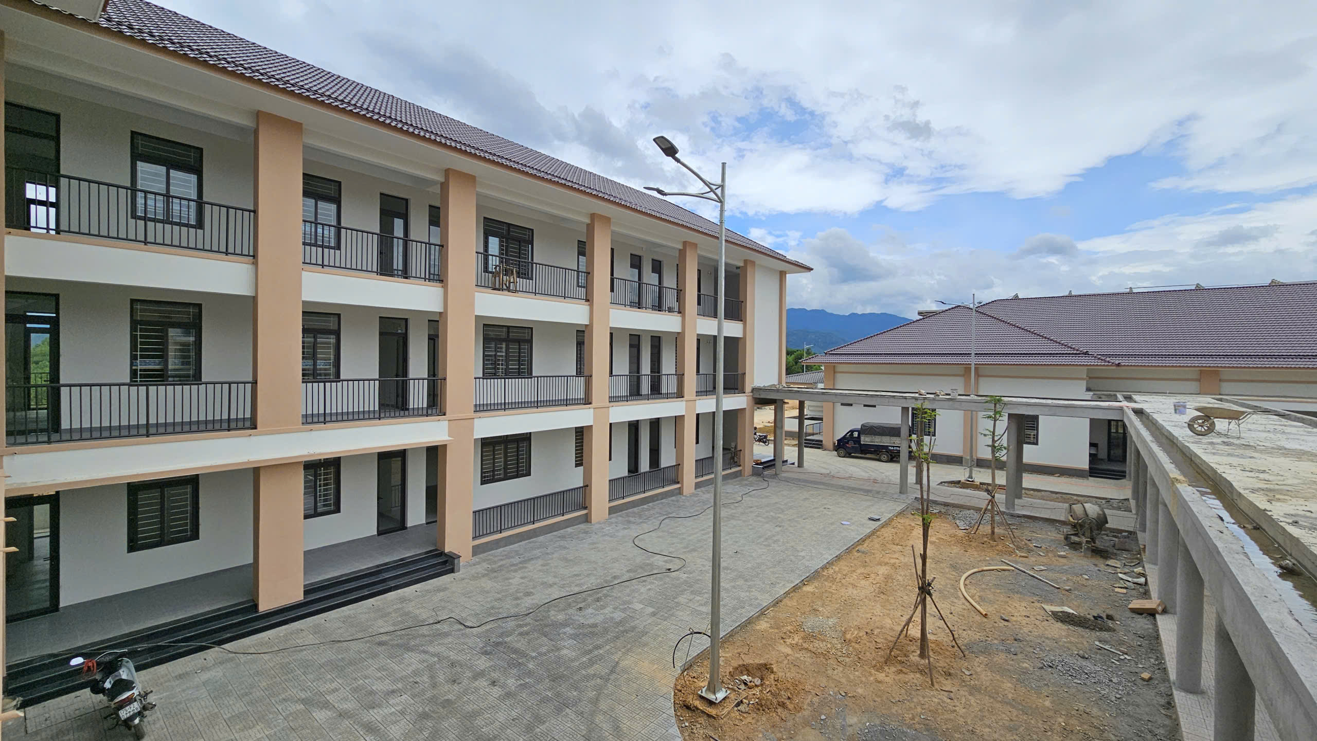 Trường nội trú liên cấp ở Huế sẵn sàng đón học sinh tựu trường - Ảnh 10.