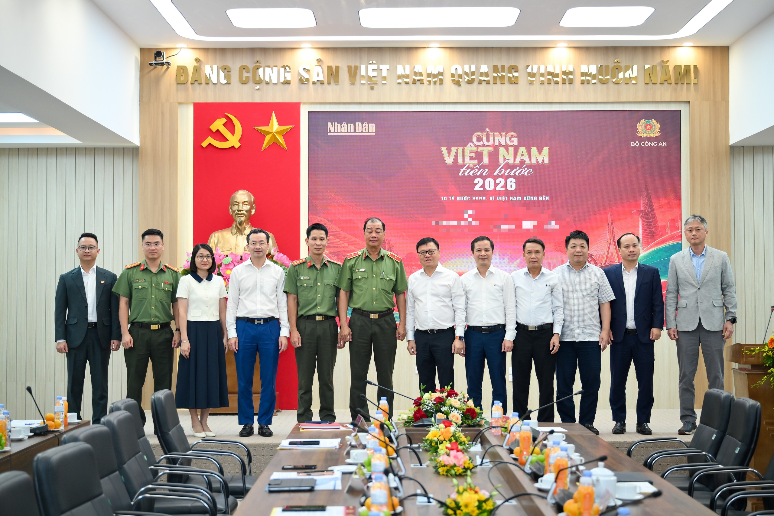 &ldquo;C&ugrave;ng Việt Nam tiến bước&rdquo; 2026: 10 tỷ bước xanh v&igrave; Việt Nam vững bền - Ảnh 1.