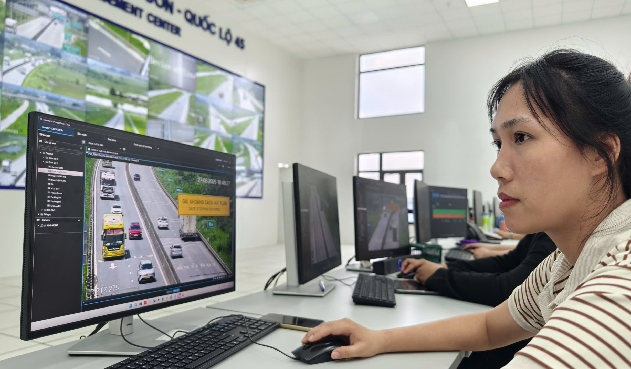 "Chứng cứ điện tử" gi&uacute;p CSGT ph&aacute;t hiện xe kh&ocirc;ng giữ khoảng c&aacute;ch an to&agrave;n tr&ecirc;n cao tốc - Ảnh 7.
