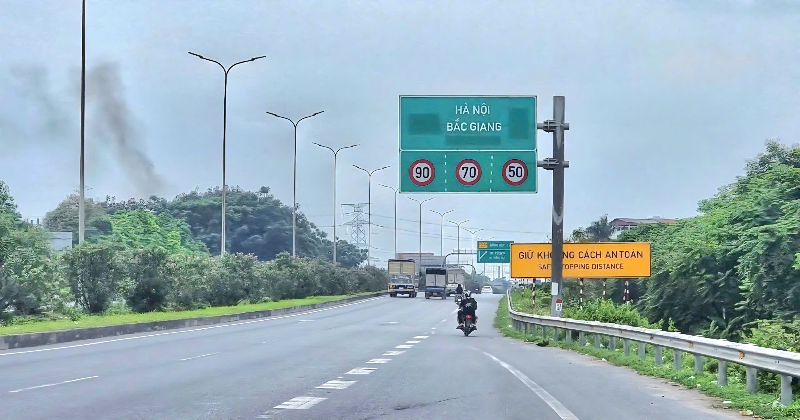 Mở rộng tuyến H&agrave; Nội - Bắc Giang l&ecirc;n 8 l&agrave;n xe, nghi&ecirc;n cứu bổ sung đường song h&agrave;nh - Ảnh 1.