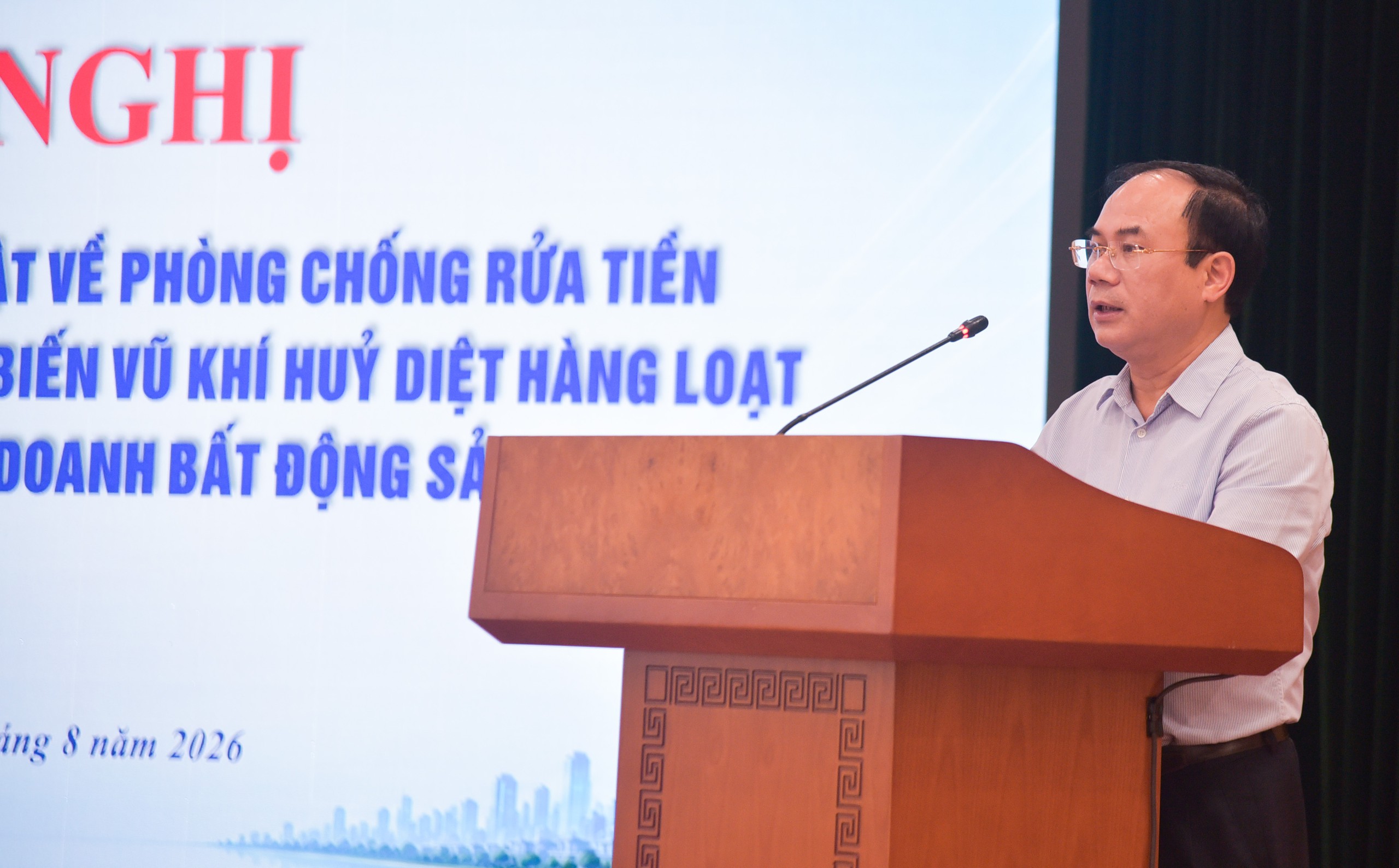 Bất động sản lọt top những lĩnh vực có nguy cơ rửa tiền cao - Ảnh 1.