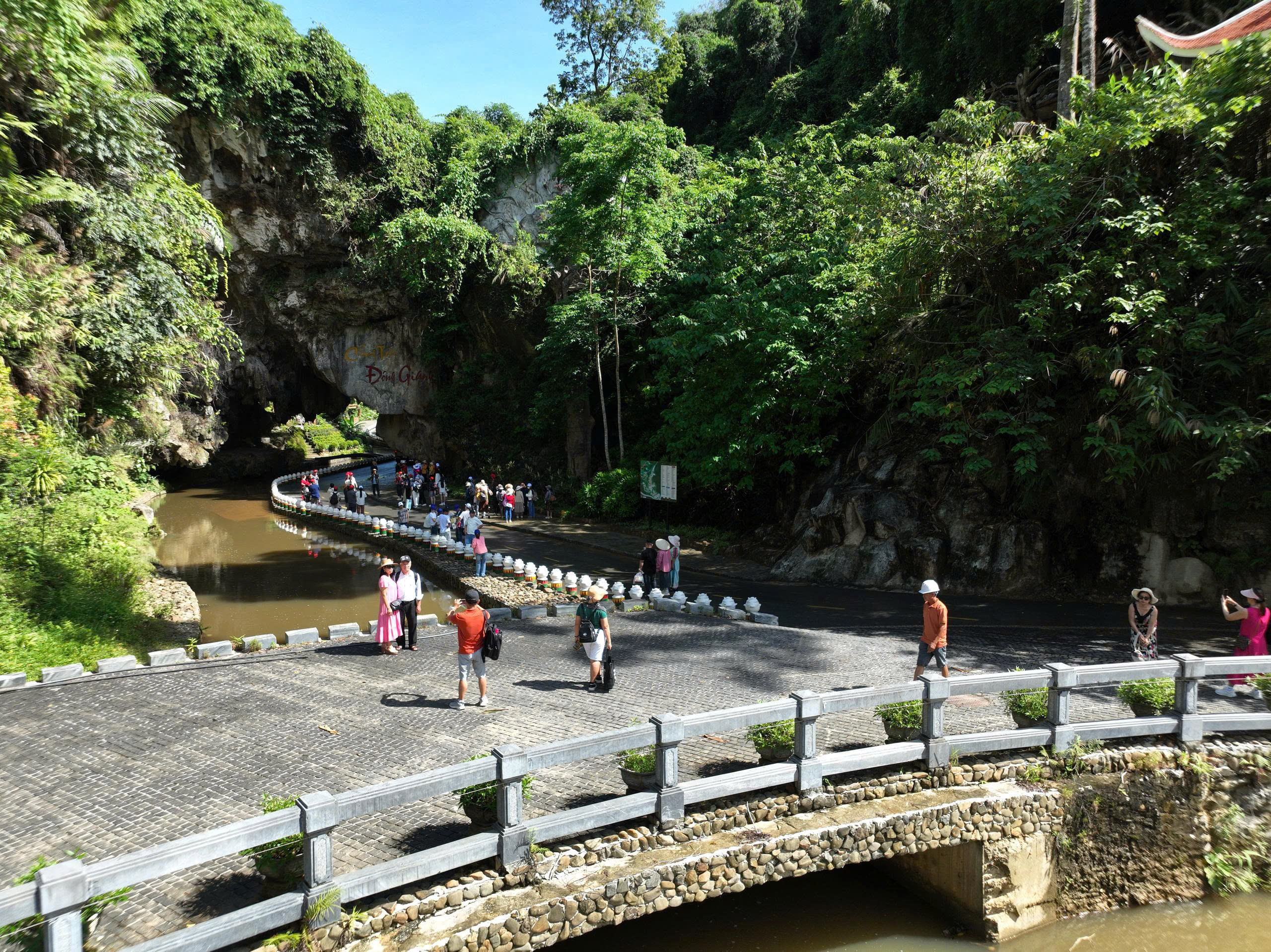 Chủ đầu tư khu du lịch ở miền n&uacute;i kiến nghị Đ&agrave; Nẵng r&agrave; so&aacute;t tiền thu&ecirc; đất - Ảnh 1.