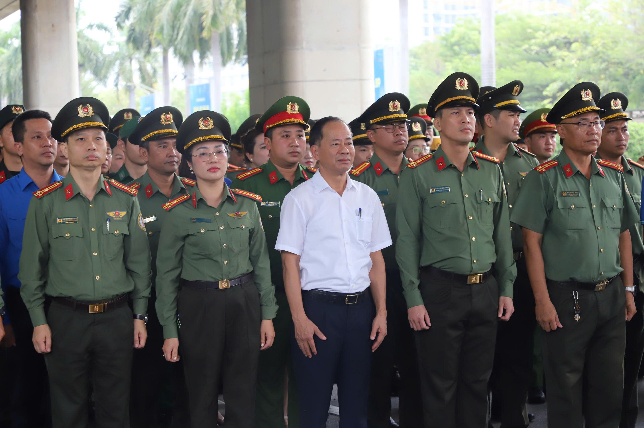 Tân Sơn Nhất ra quân bảo đảm an ninh trật tự, ATGT dịp Quốc khánh 2/9 - Ảnh 1.