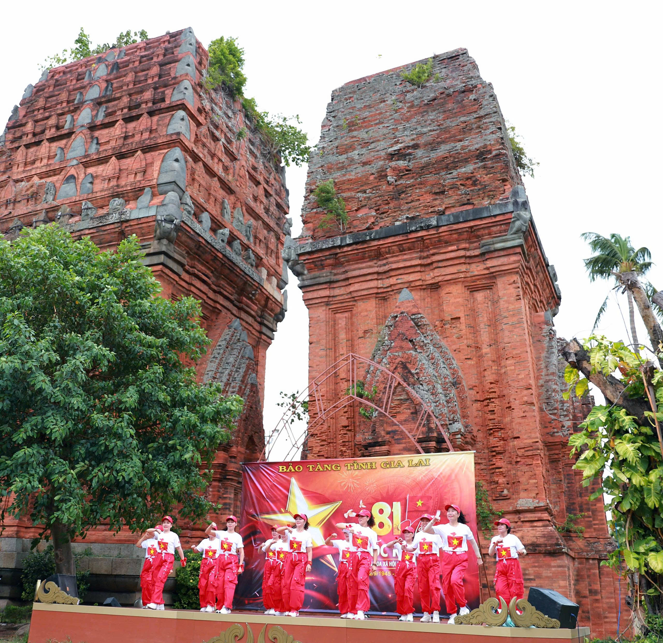 Đặc sắc chương tr&igrave;nh "giai điệu tự h&agrave;o" ở Gia Lai - Ảnh 1.