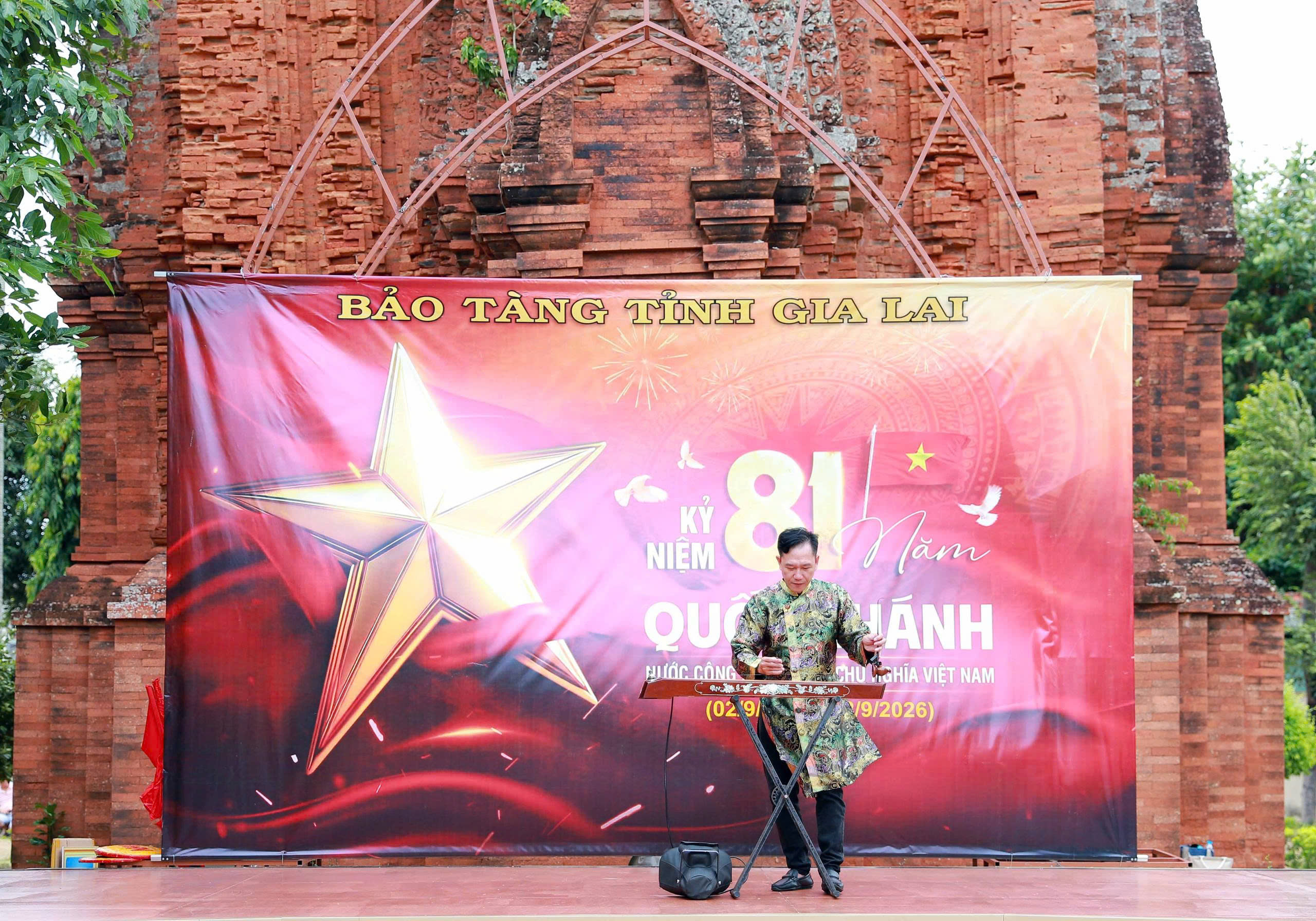 Đặc sắc chương tr&igrave;nh "giai điệu tự h&agrave;o" ở Gia Lai - Ảnh 2.