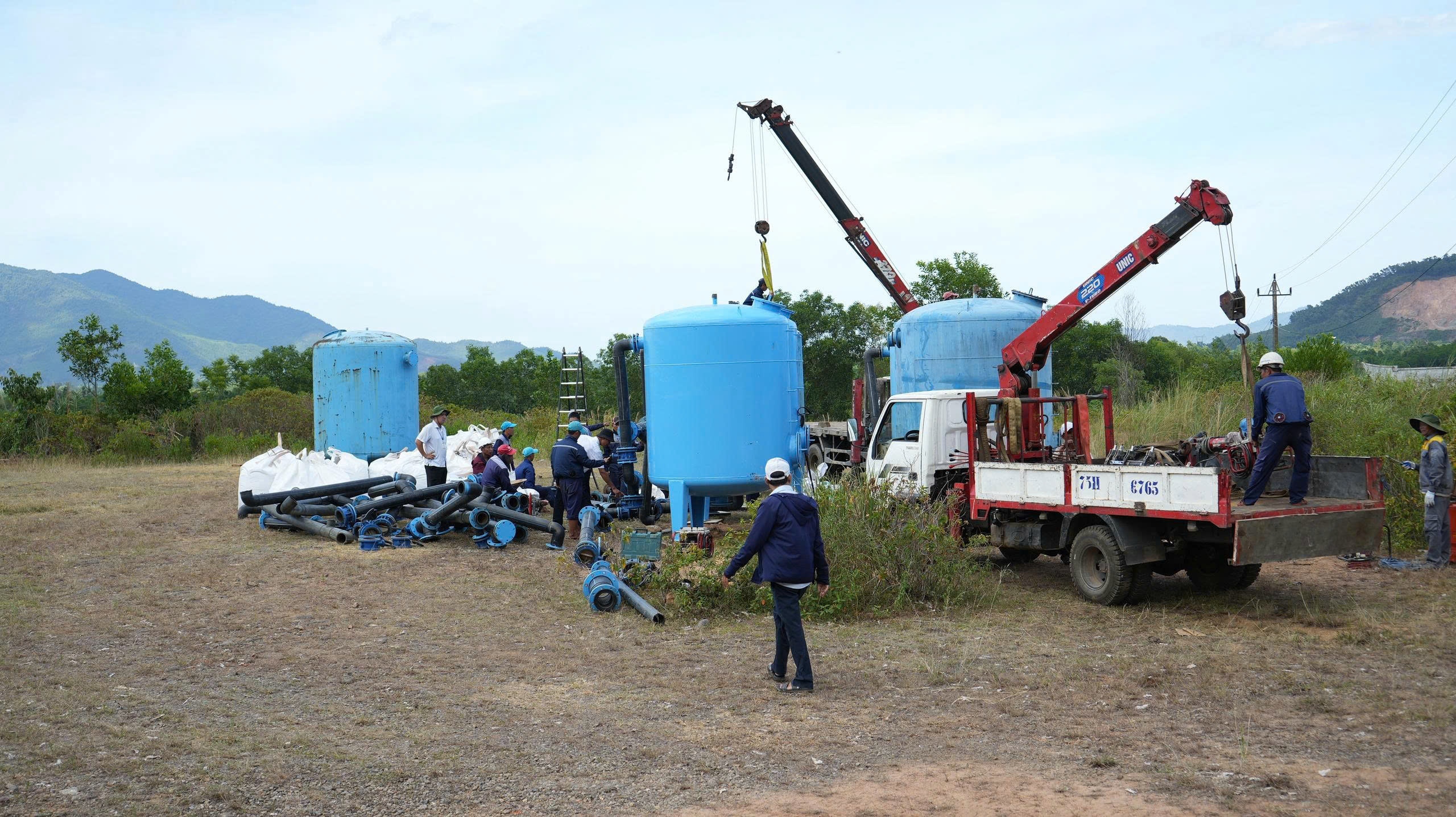 Thần tốc lắp đặt trạm xử l&yacute; nước cơ động, cấp nước s&aacute;ch cho khu vực Ch&acirc;n M&acirc;y &ndash; Lăng C&ocirc; - Ảnh 7.