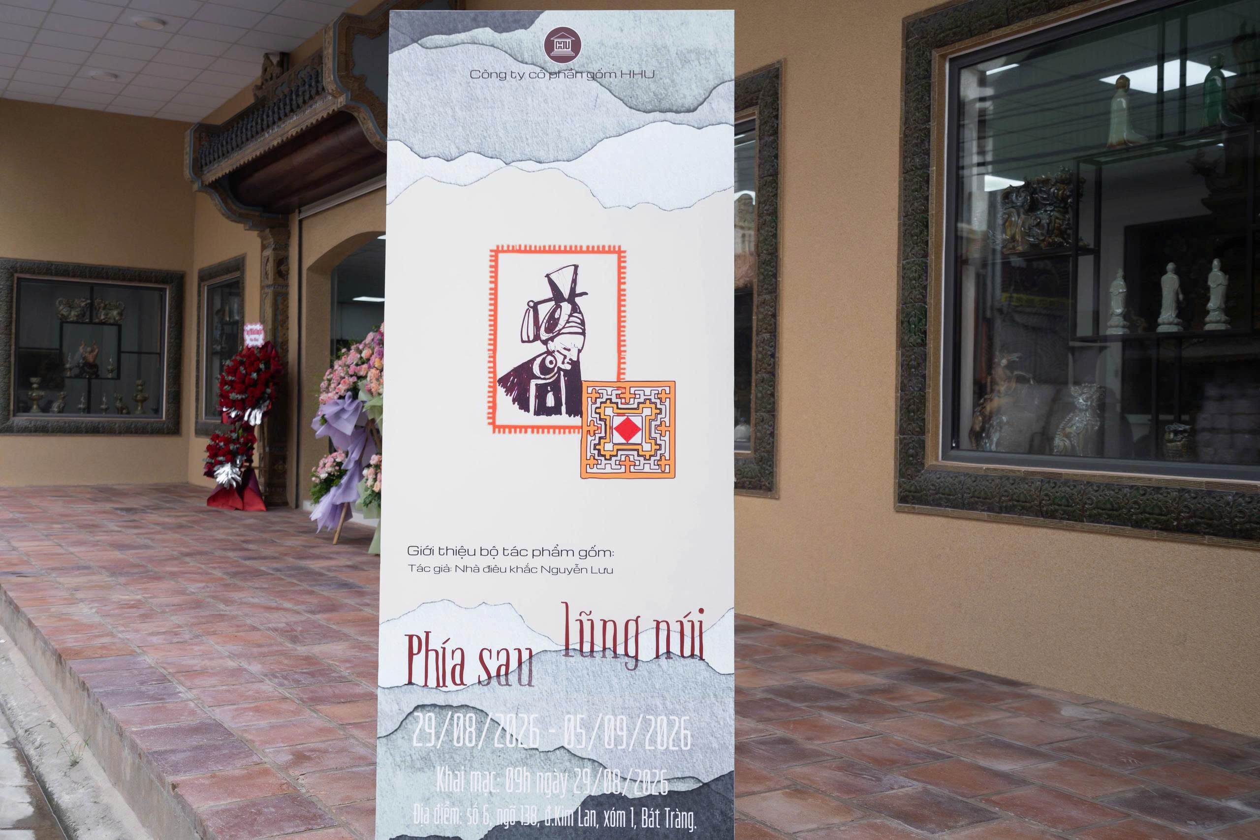 Nh&agrave; đi&ecirc;u khắc Nguyễn Lưu đưa phận người &ldquo;ph&iacute;a sau lũng n&uacute;i&rdquo; v&agrave;o gốm B&aacute;t Tr&agrave;ng - Ảnh 3.