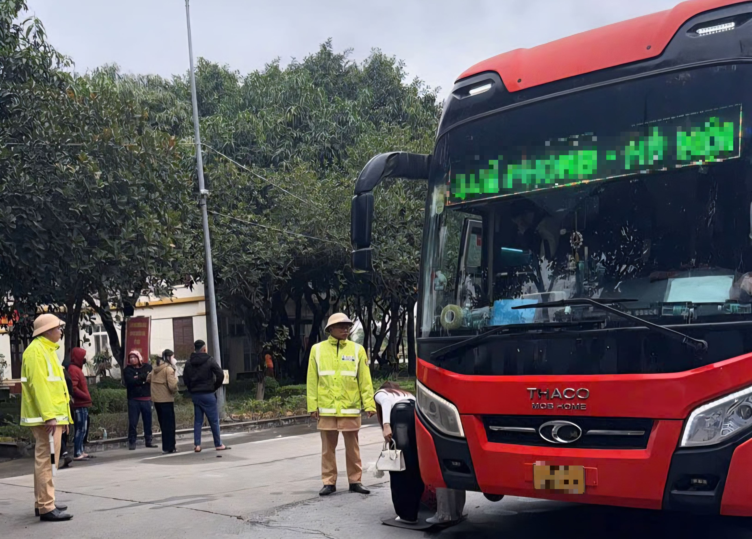 Ninh B&igrave;nh tăng cường bảo đảm an to&agrave;n giao th&ocirc;ng dịp nghỉ lễ Quốc kh&aacute;nh 2/9 - Ảnh 1.