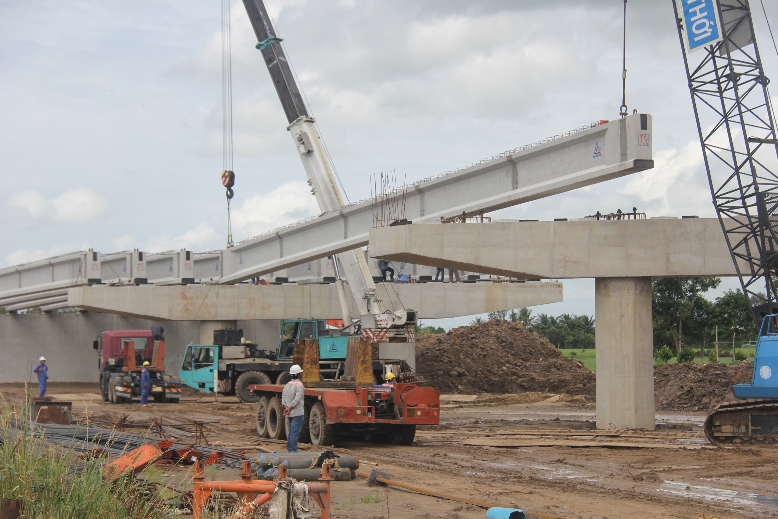 Hai tuyến cao tốc qua Đồng Th&aacute;p, thi c&ocirc;ng kh&ocirc;ng nghỉ lễ 2/9 - Ảnh 1.