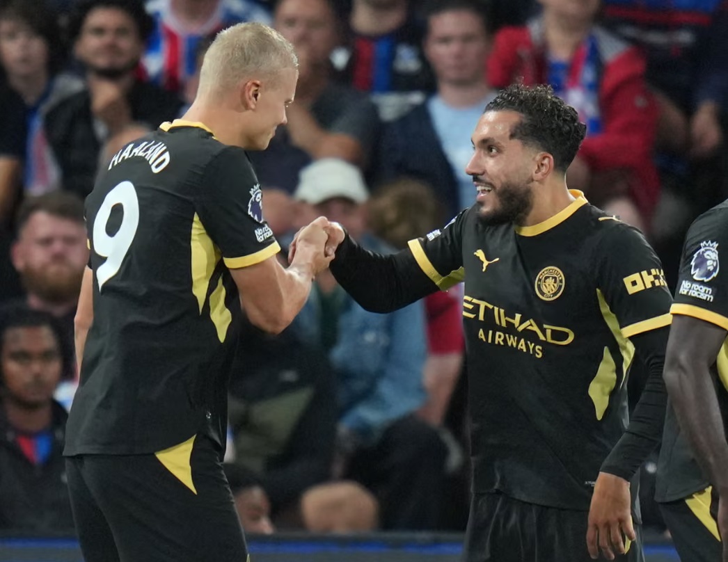 Erling Haaland lập c&uacute; đ&uacute;p gi&uacute;p Man City đ&egrave; bẹp Crystal Palace 4 - 1 - Ảnh 2.