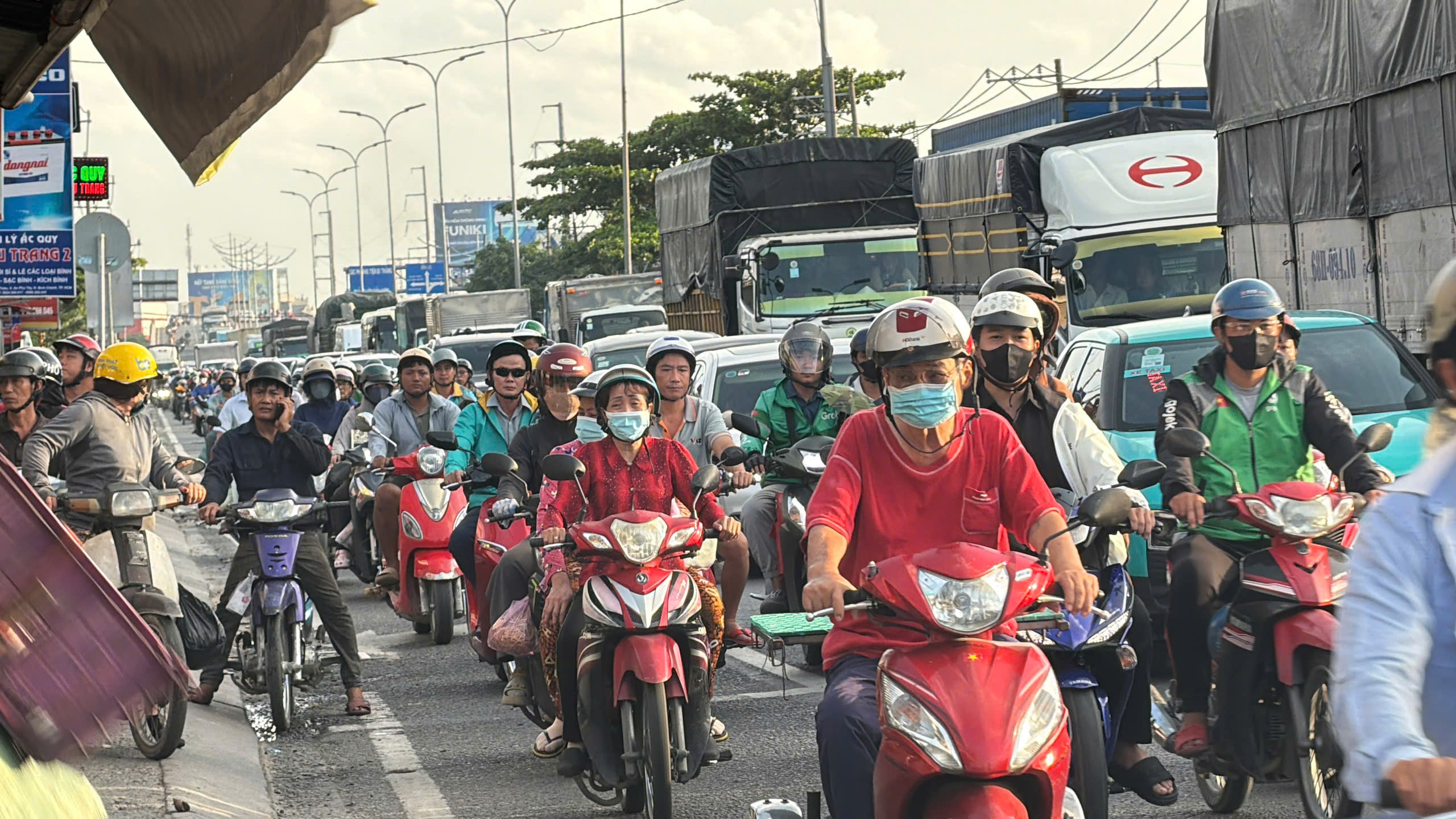 Mở cửa ng&otilde;, mở kh&ocirc;ng gian ph&aacute;t triển TP.HCM: Kết nối th&agrave;nh mạng lưới - Ảnh 5.